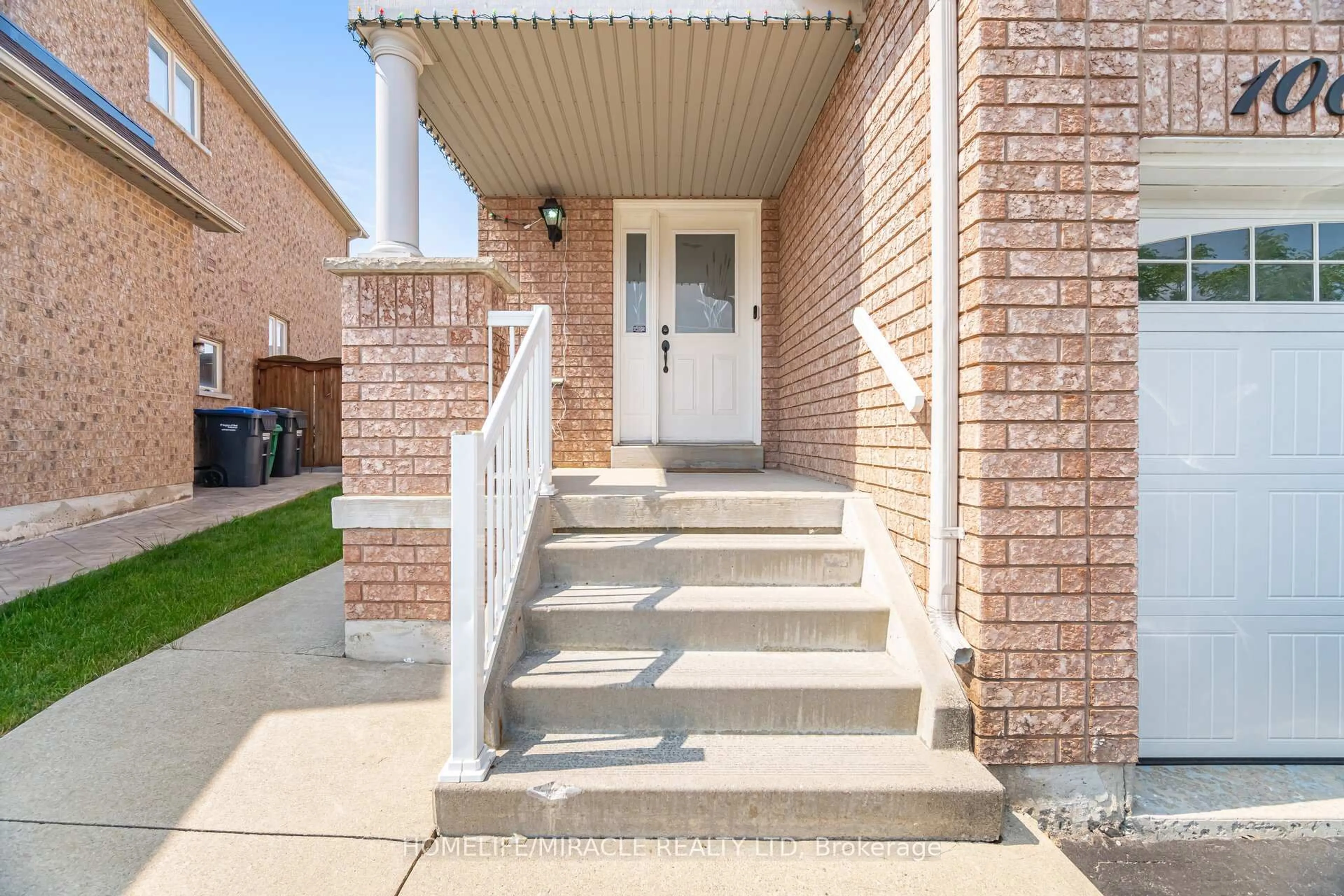 Unknown for 106 Eastbrook Way, Brampton Ontario L6P 0Z9