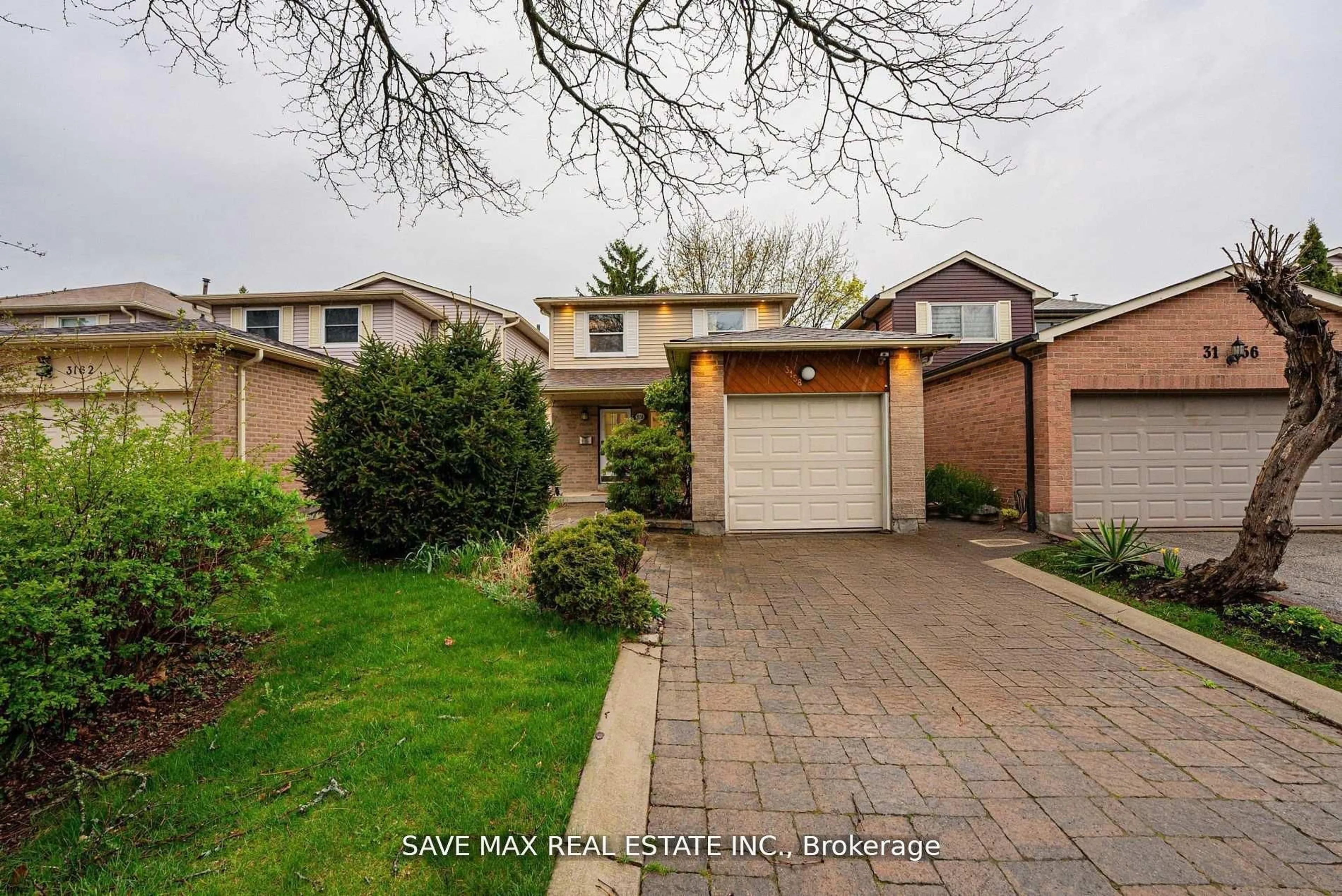 Home with brick exterior material, street for 3158 Keynes Cres, Mississauga Ontario L5N 3A1