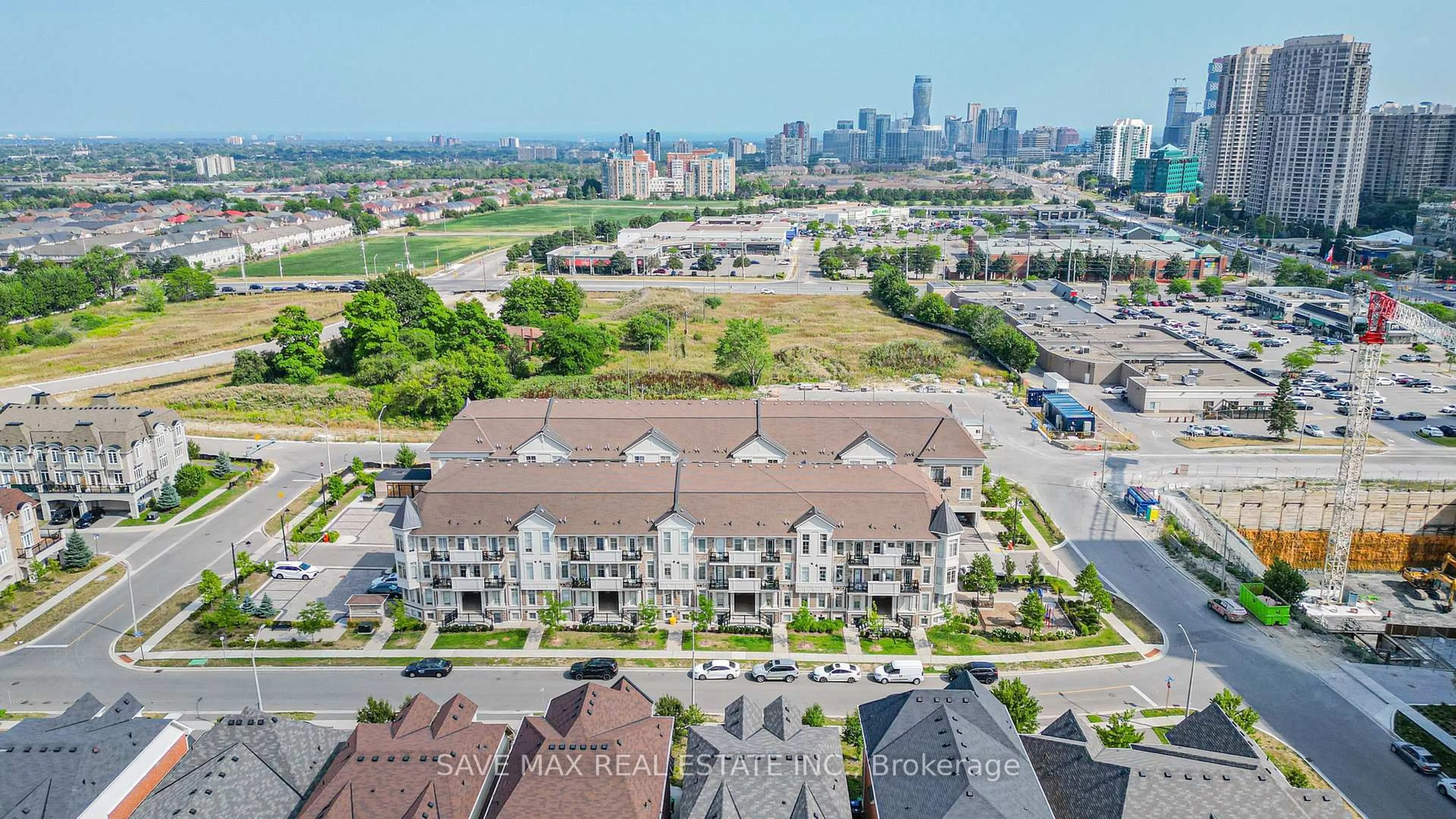 A pic from outside/outdoor area/front of a property/back of a property/a pic from drone, city buildings view from balcony for 62 Preston Meadow Ave #2, Mississauga Ontario L4Z 1B1