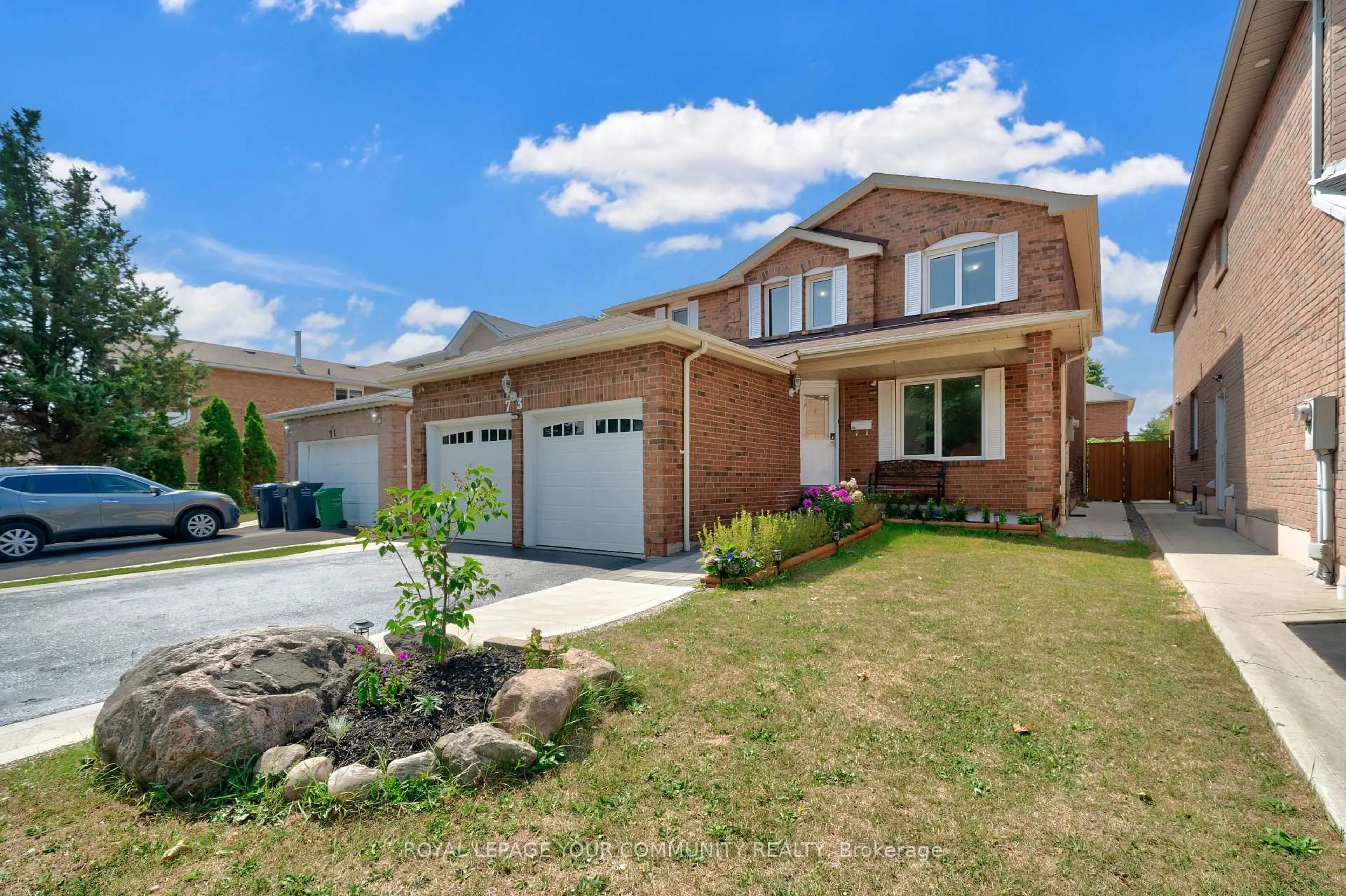 Home with brick exterior material, street for 73 Peelton Heights Rd, Brampton Ontario L6Y 3A3