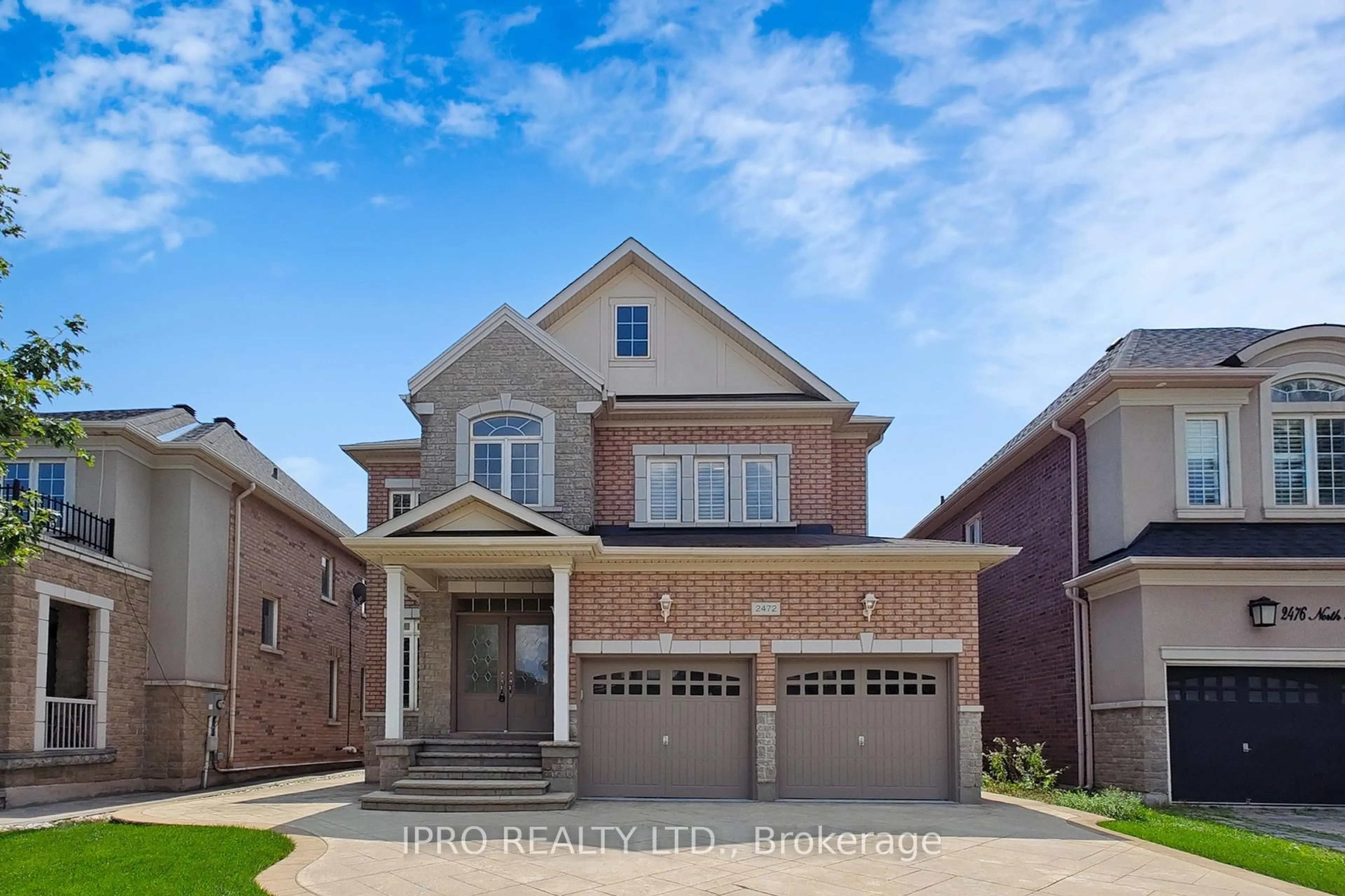 Home with brick exterior material, street for 2472 North Ridge Tr, Oakville Ontario L6H 7N6