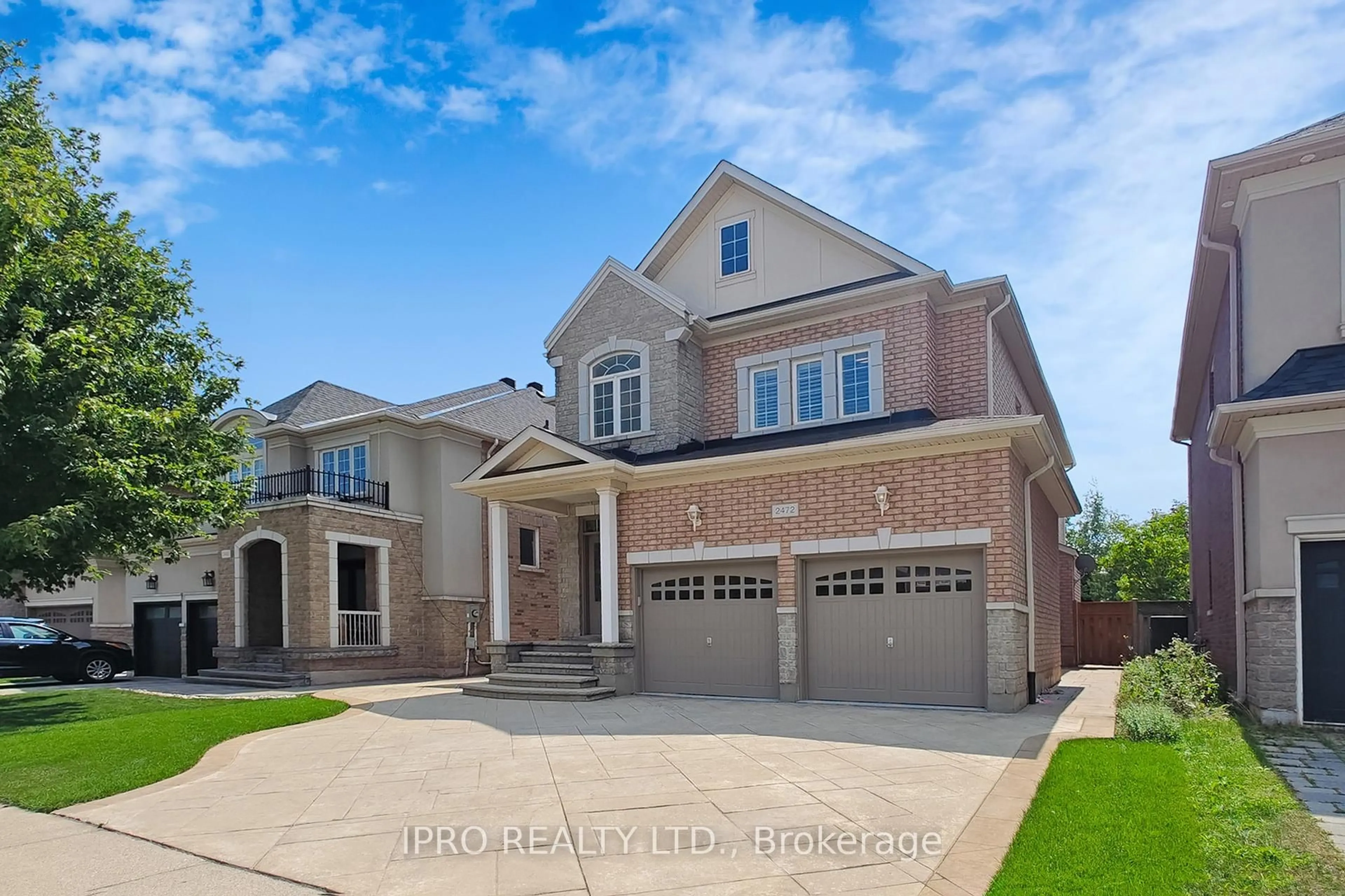 Home with brick exterior material, street for 2472 North Ridge Tr, Oakville Ontario L6H 7N6