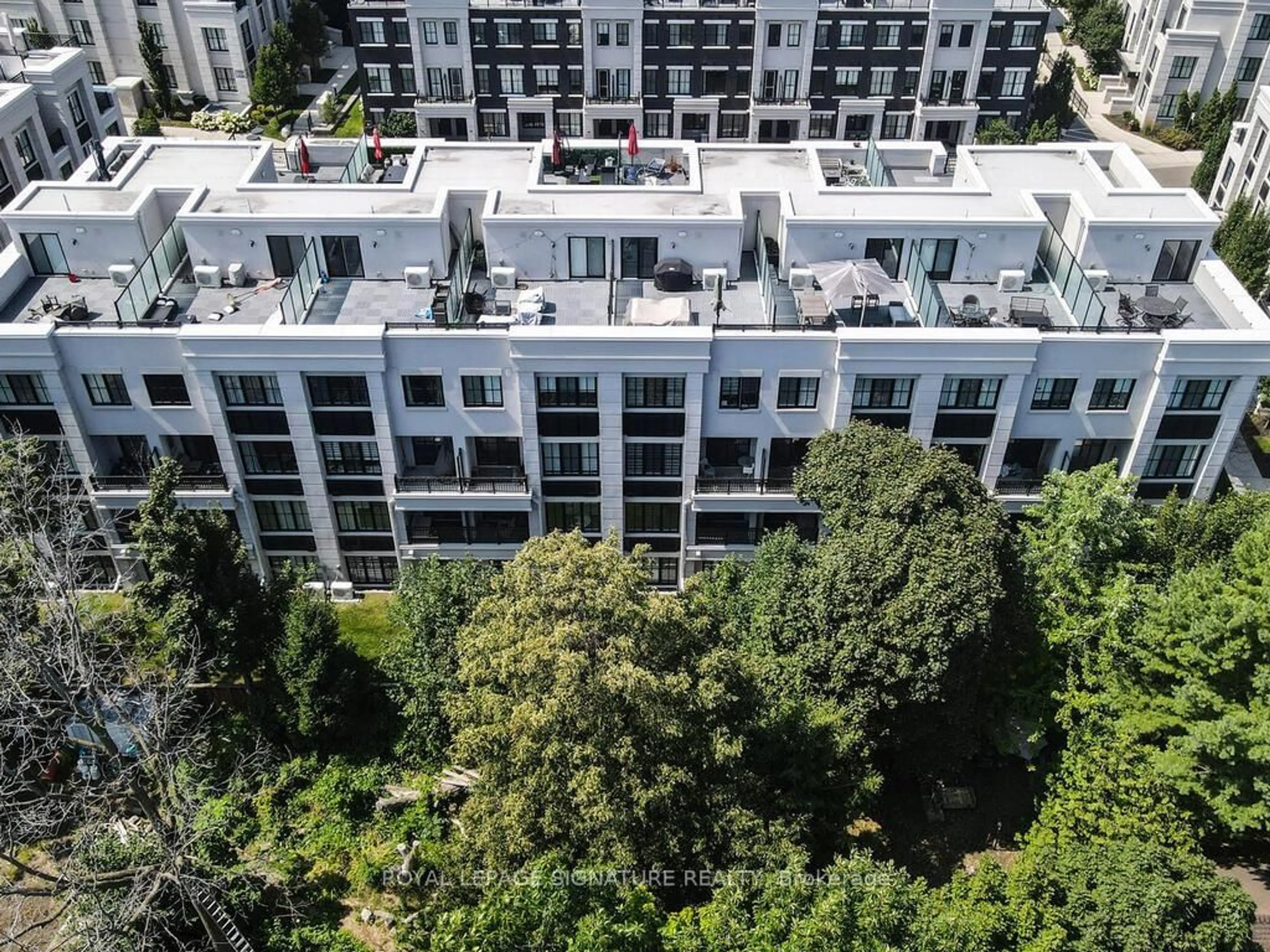 A pic from outside/outdoor area/front of a property/back of a property/a pic from drone, city buildings view from balcony for 652 Cricklewood Dr #212, Mississauga Ontario L5G 0B9
