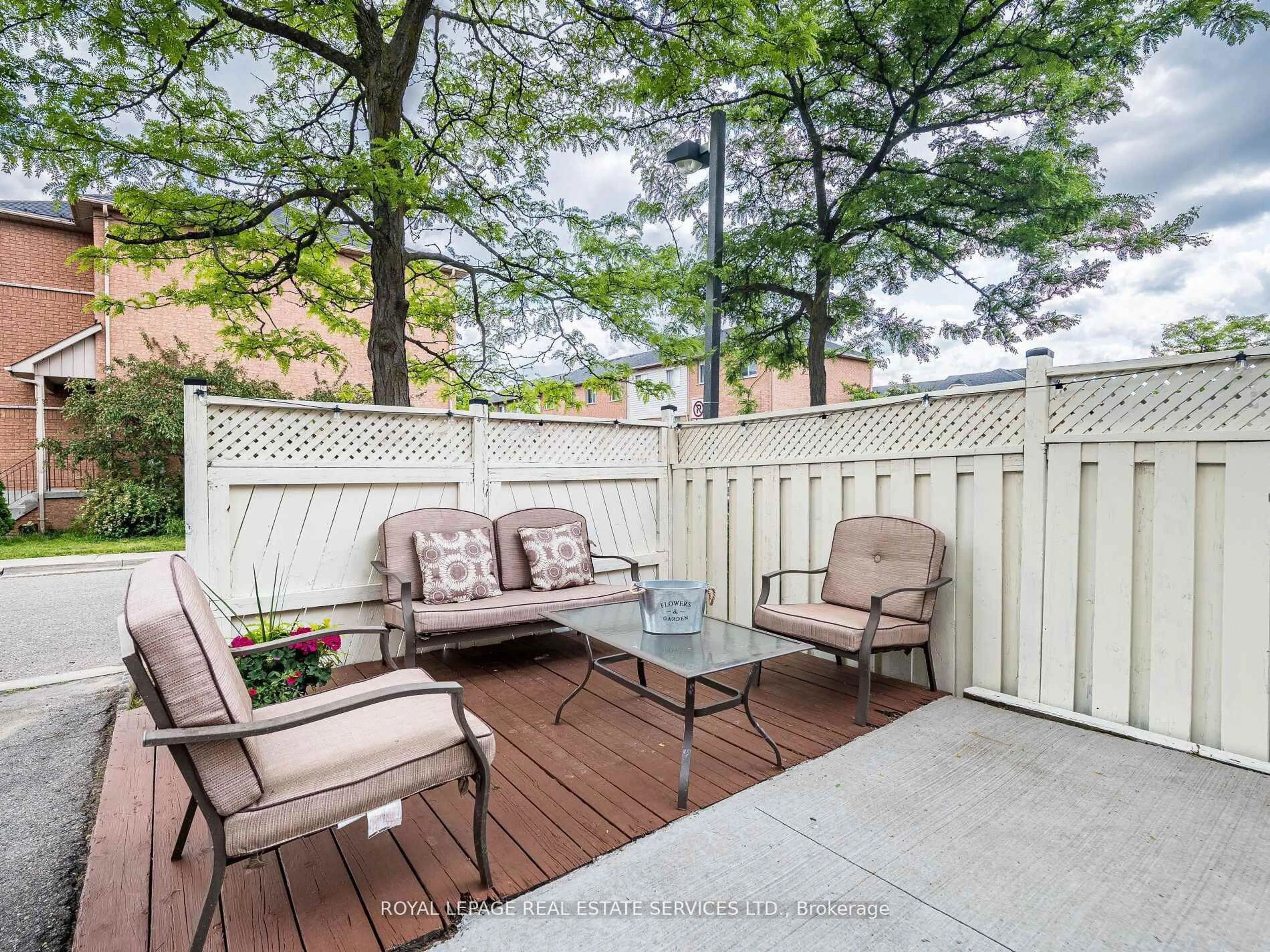 Patio, unknown for 57 Brickyard Way #60, Brampton Ontario L6V 4M3