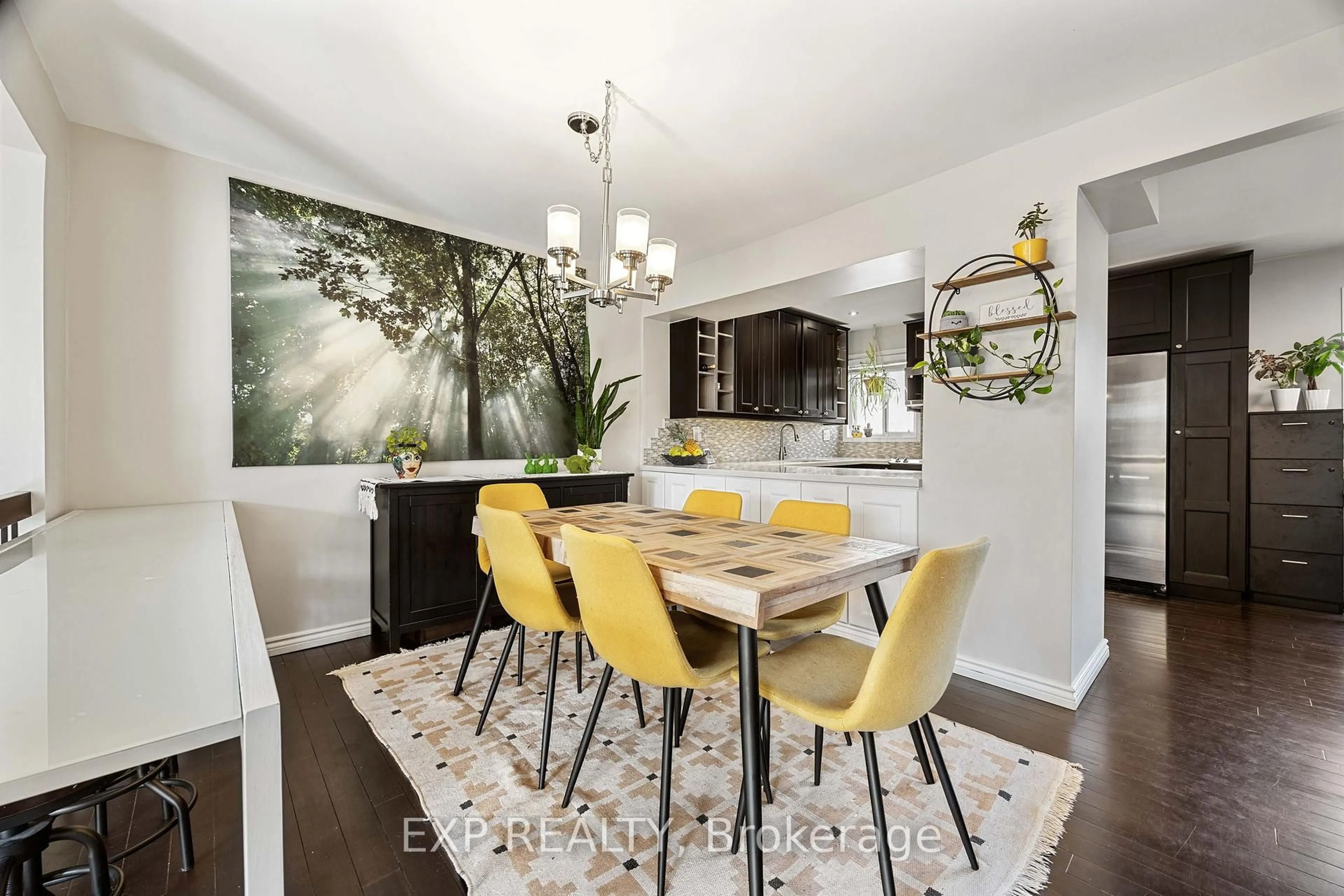 Unknown for 1250 Marlborough Crt #28, Oakville Ontario L6H 2W7