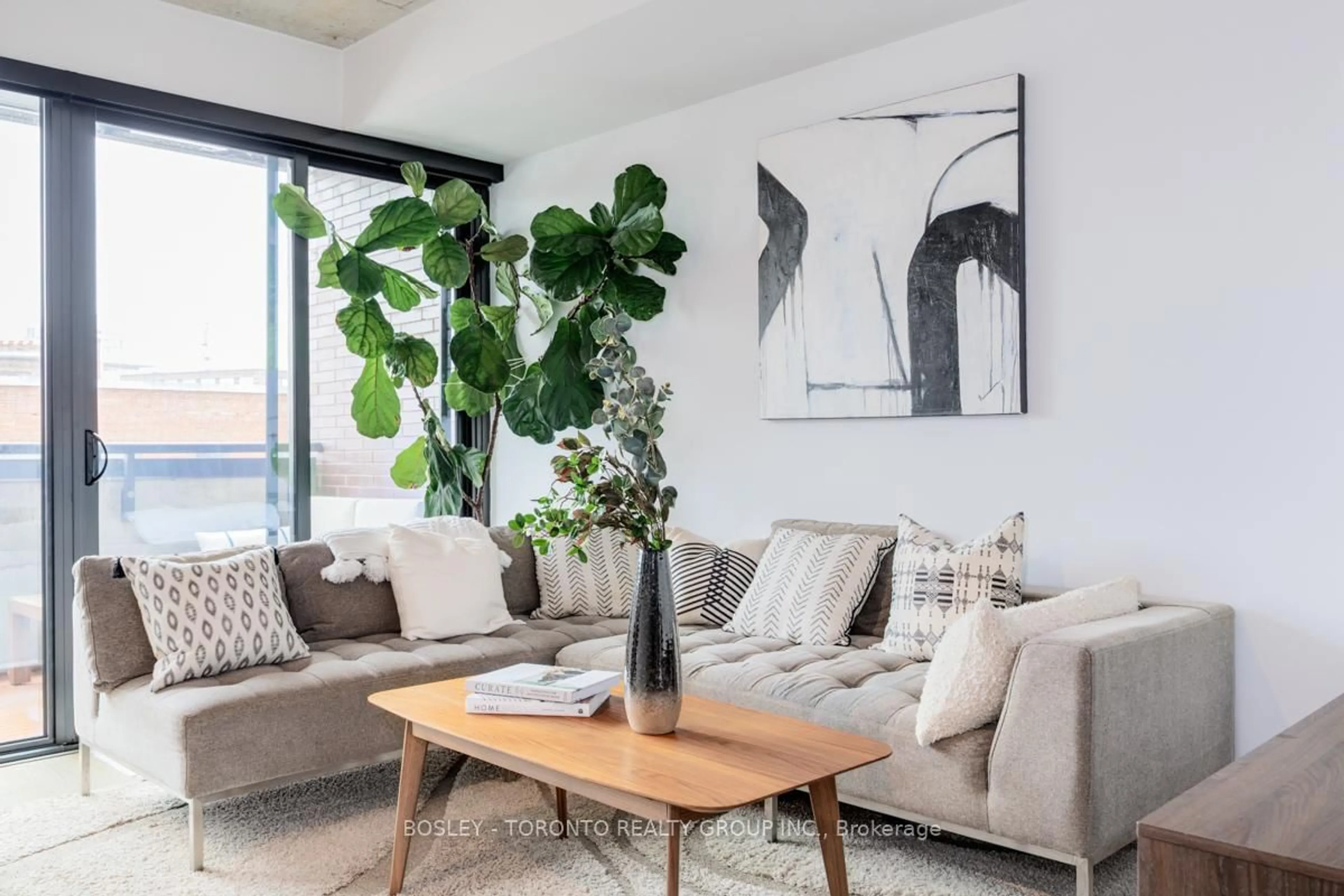 Living room with furniture, unknown for 383 Sorauren Ave #308, Toronto Ontario M6R 2G5