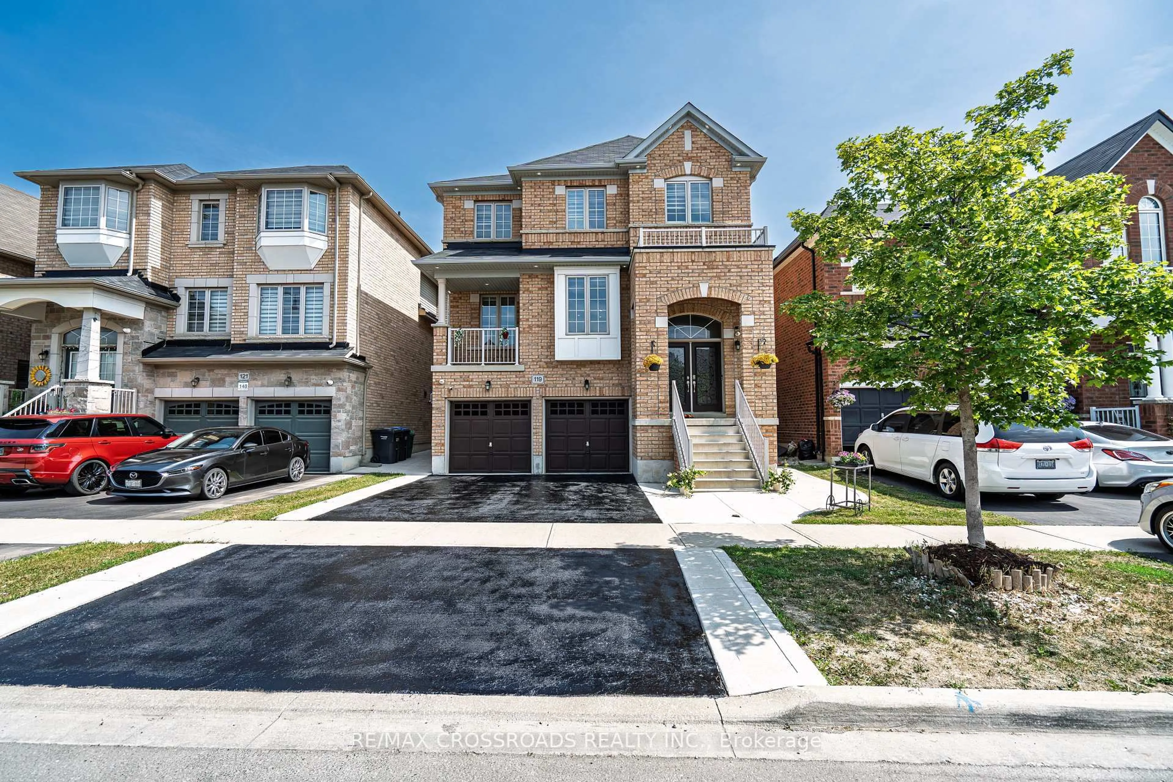 Home with brick exterior material, street for 119 Russell Creek Dr, Brampton Ontario L6R 0B3