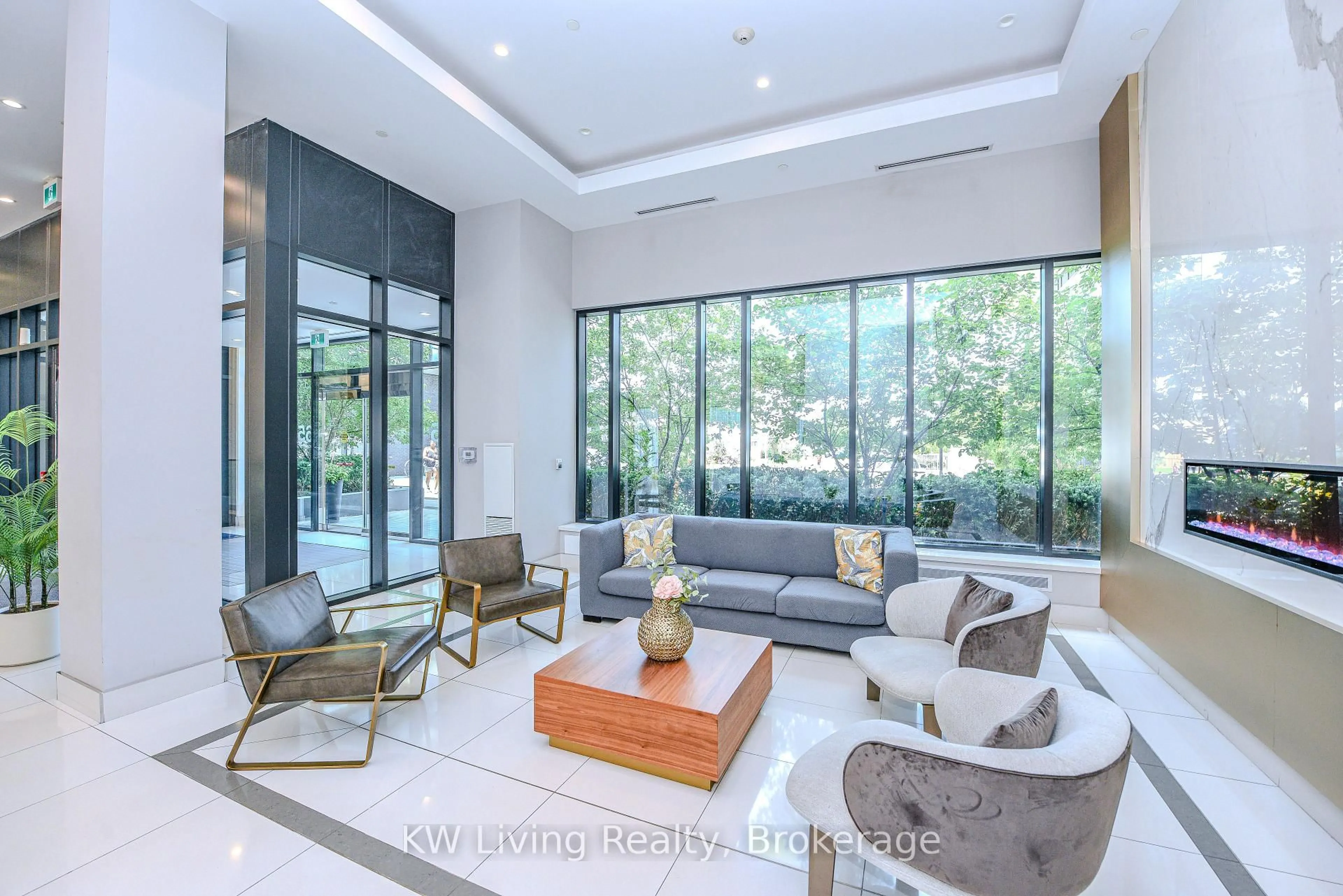 Unknown for 65 Watergarden Dr #810, Mississauga Ontario L5R 0G9