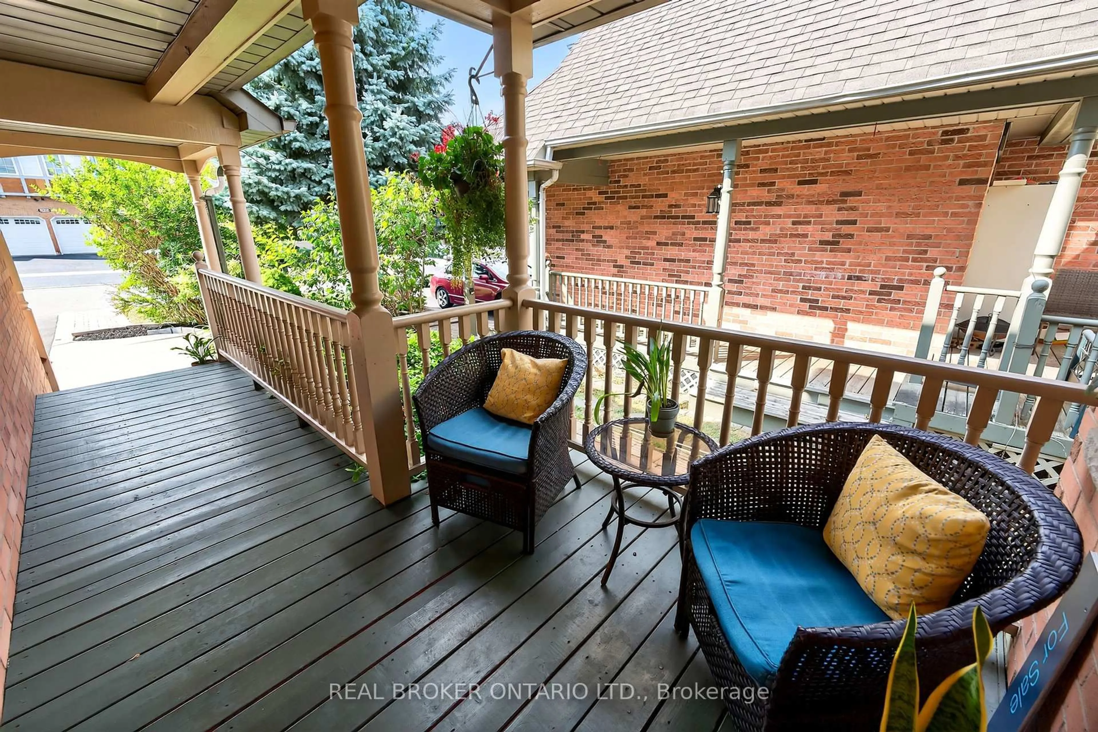 Patio, water/lake/river/ocean view for 2843 Galleon Cres, Mississauga Ontario L5M 5T9