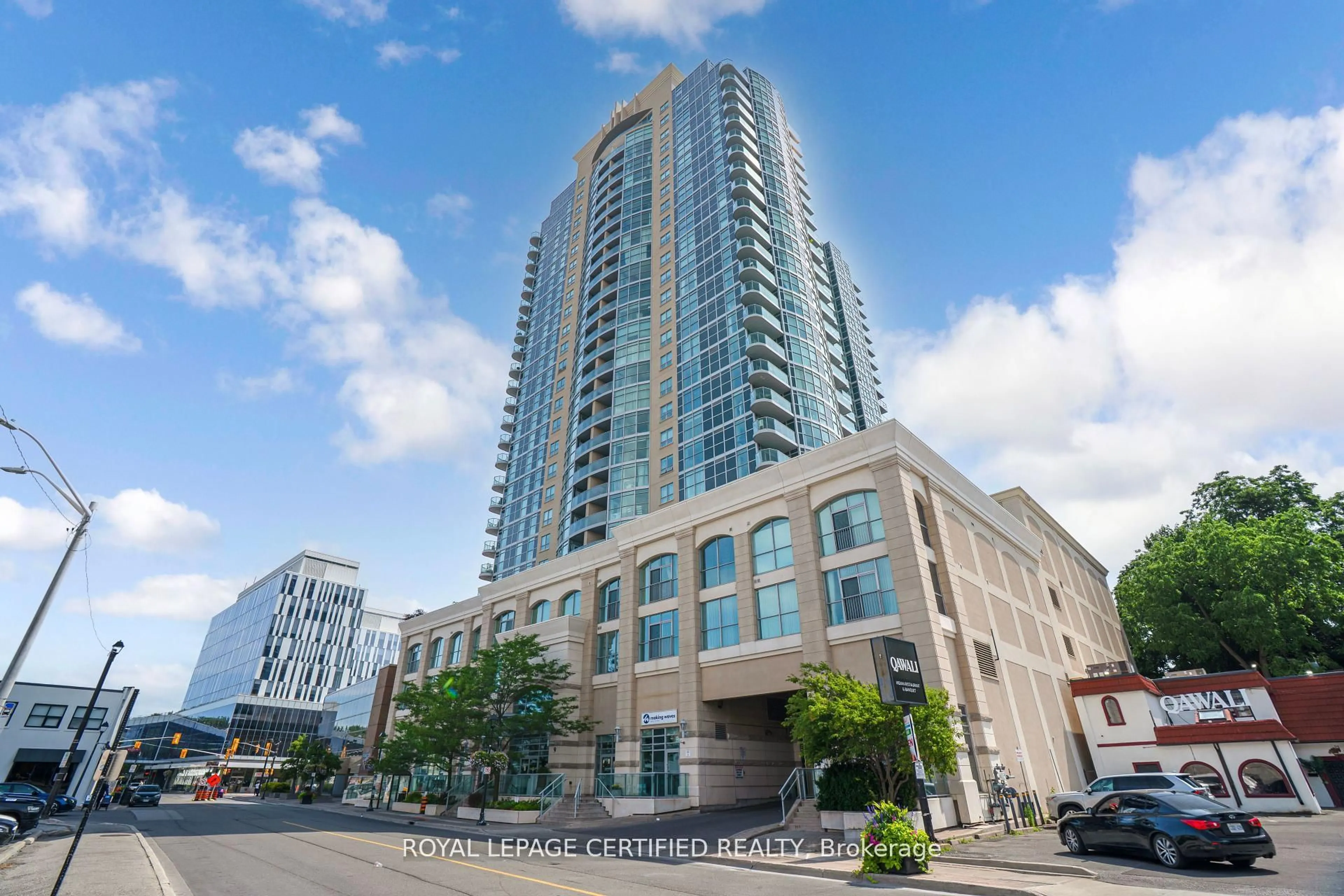 Unknown for 9 George St #813, Brampton Ontario L6X 0T6