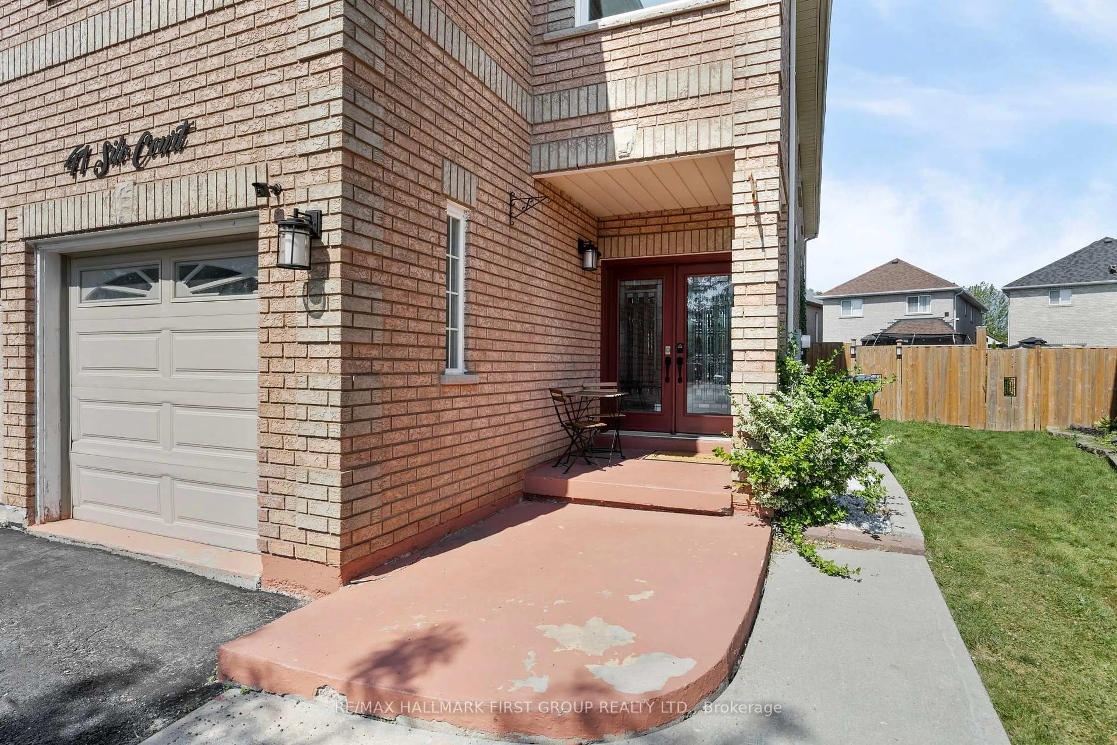 Home with brick exterior material, street for 41 Silo Crt, Brampton Ontario L6X 4S5