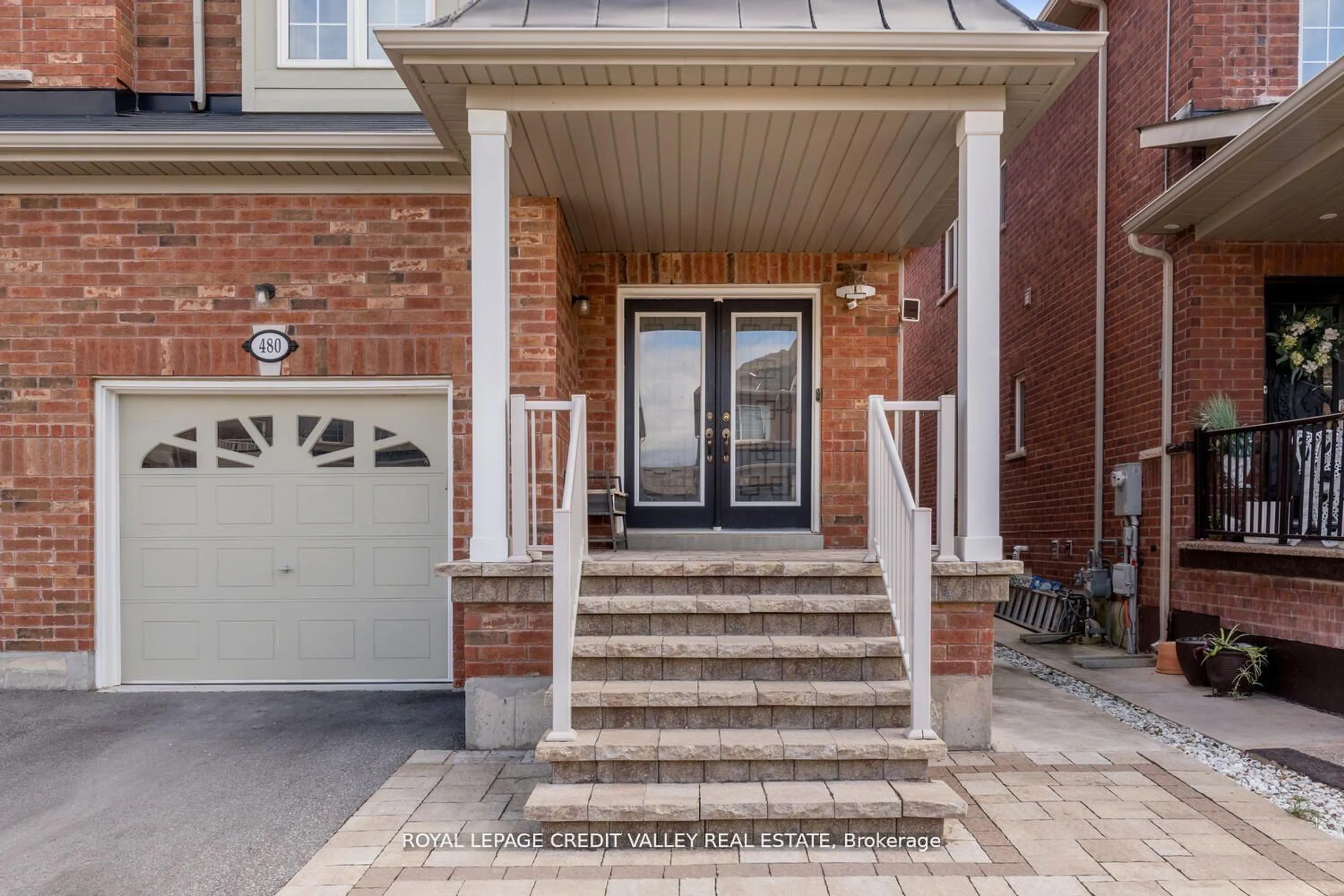 Unknown for 480 Downes Jackson Hts, Milton Ontario L9T 8W1