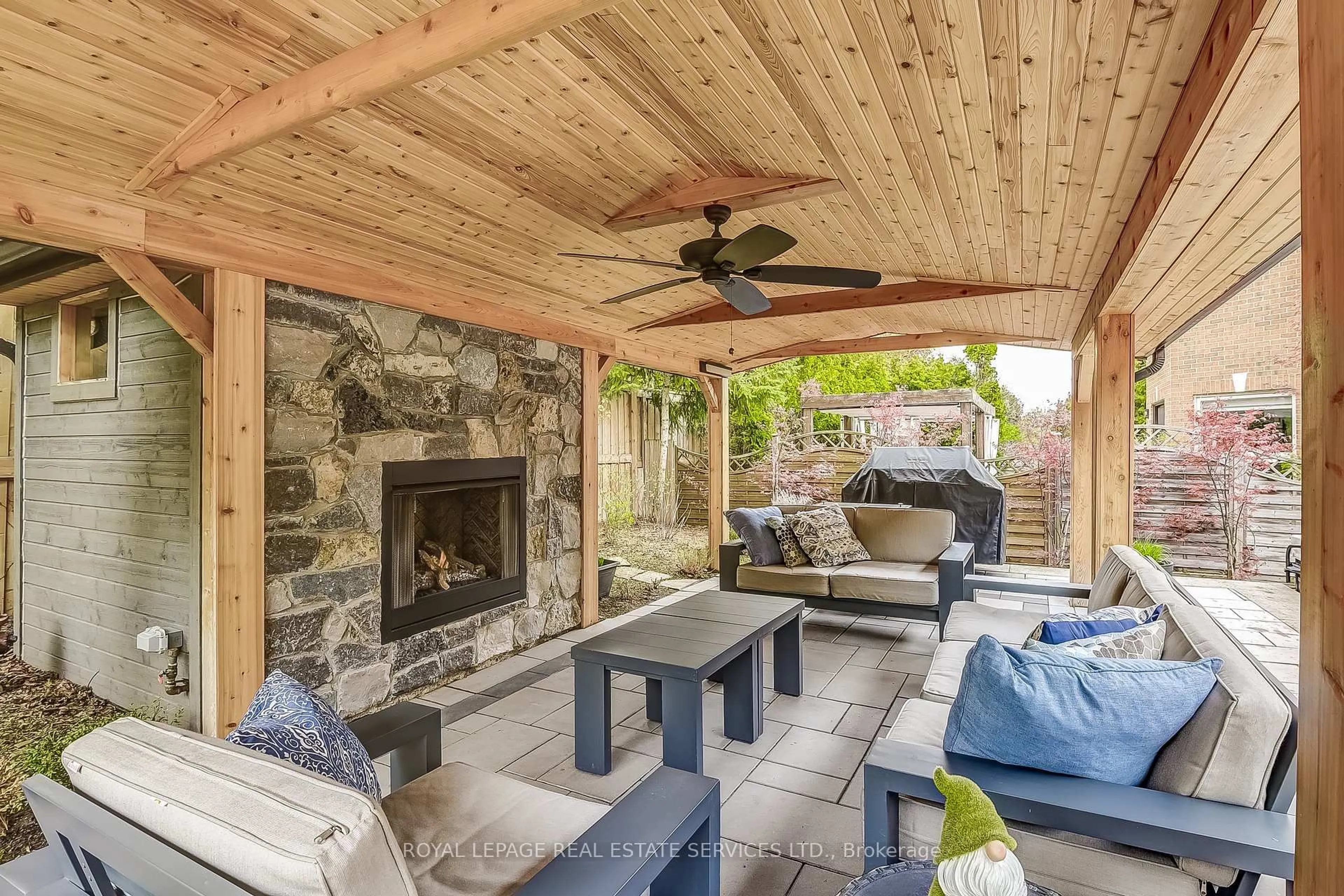 Patio, street for 2783 Duncairn Dr, Mississauga Ontario L5M 5C6