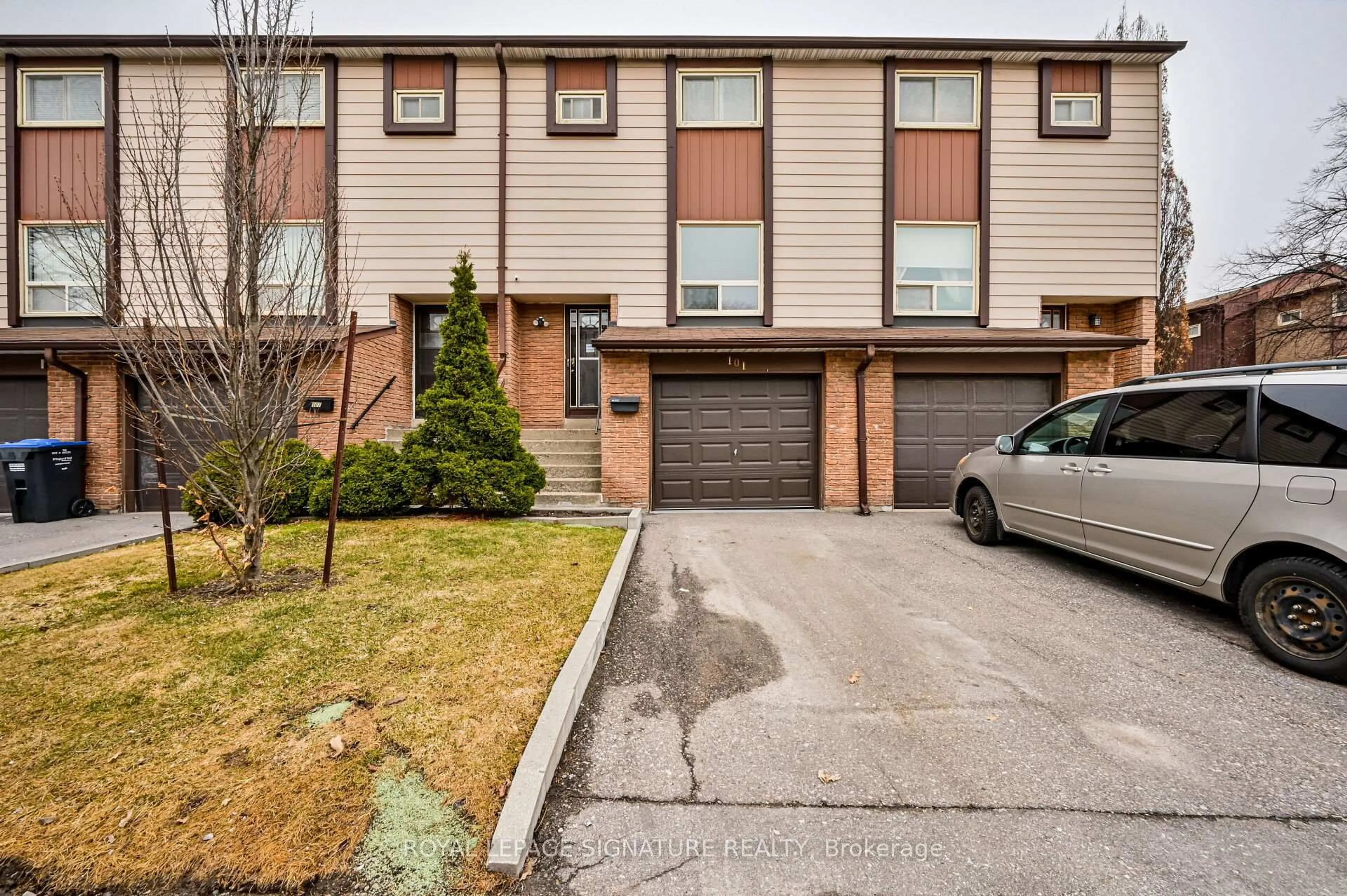 Unknown for 1221 Dundix Rd #101, Mississauga Ontario L4Y 3Y9