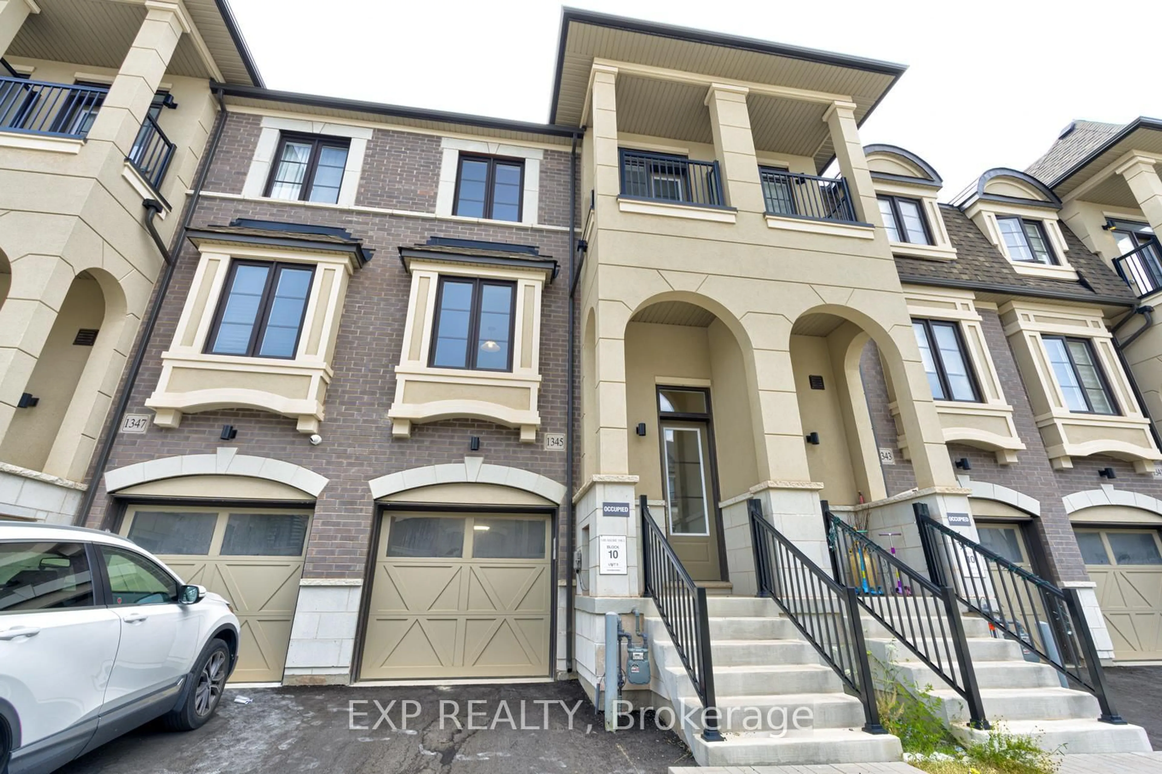 Unknown for 1345 Kaniv St, Oakville Ontario L6M 5R3