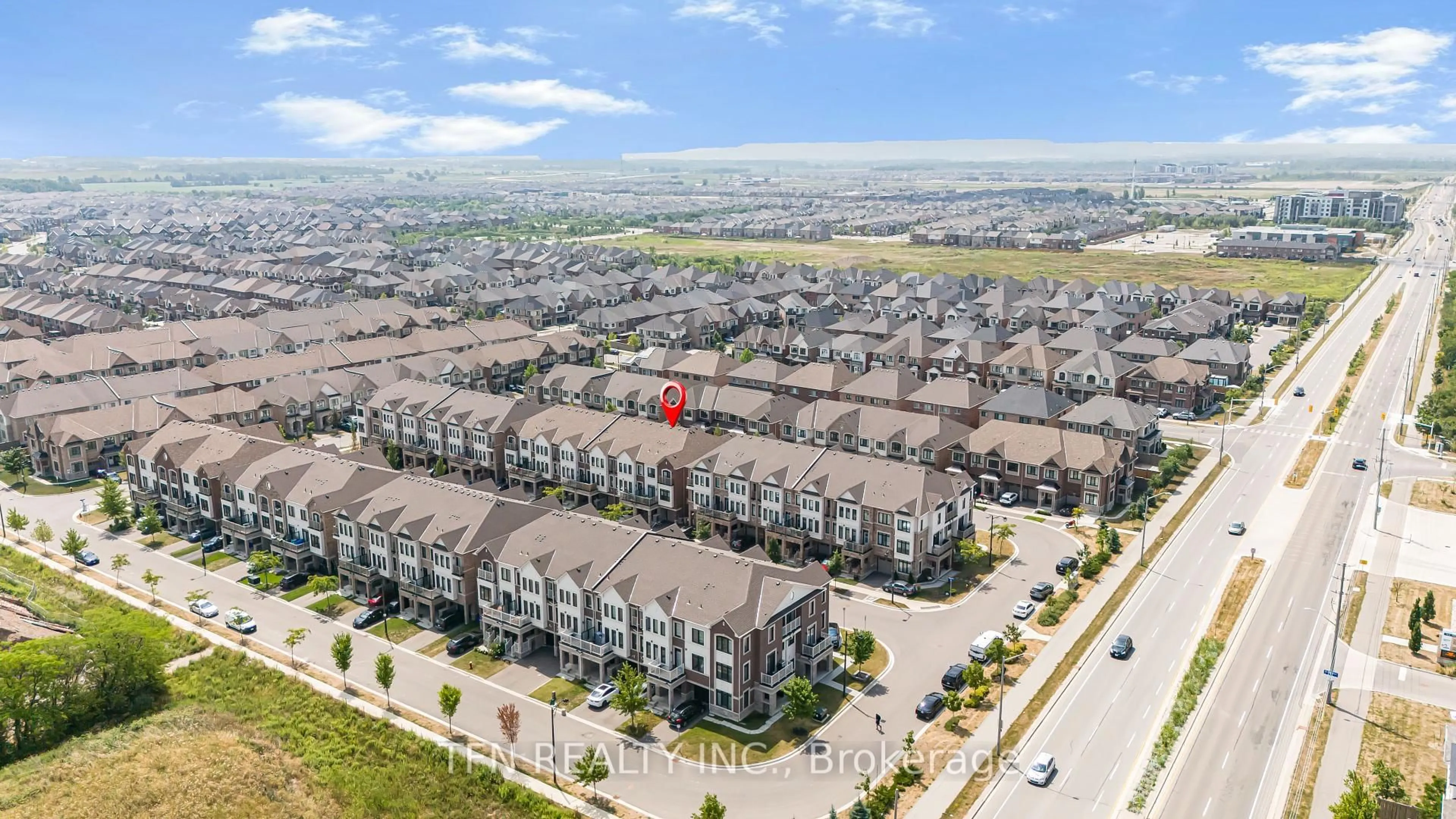 A pic from outside/outdoor area/front of a property/back of a property/a pic from drone, unknown for 1179 Lloyd Landing, Milton Ontario L9E 1N8
