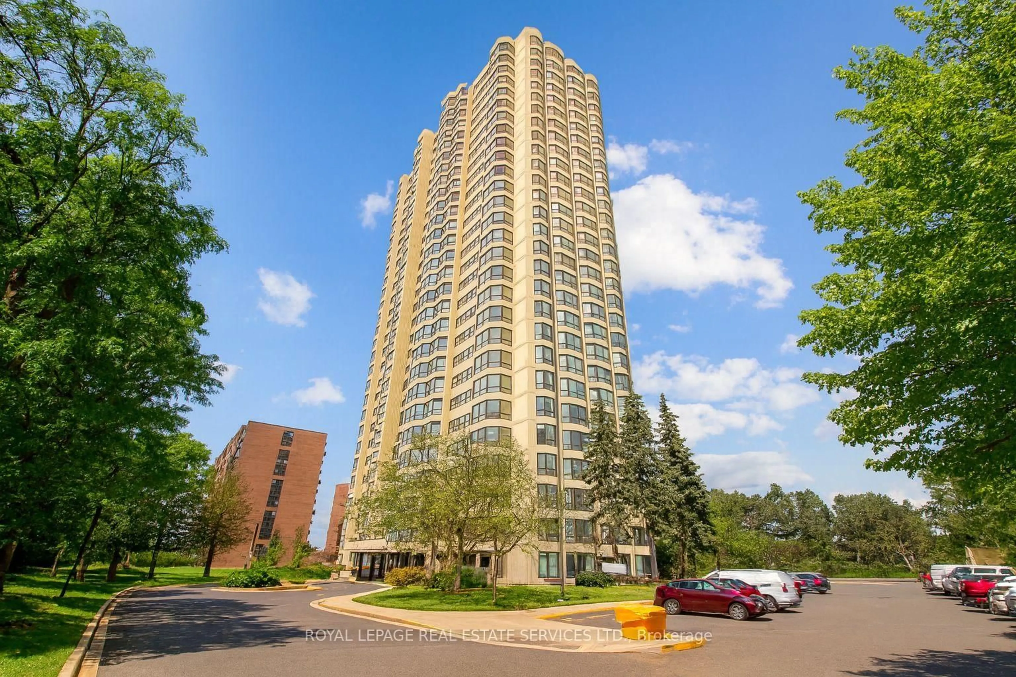 Unknown for 8 Lisa St #1707, Brampton Ontario L6T 4S6