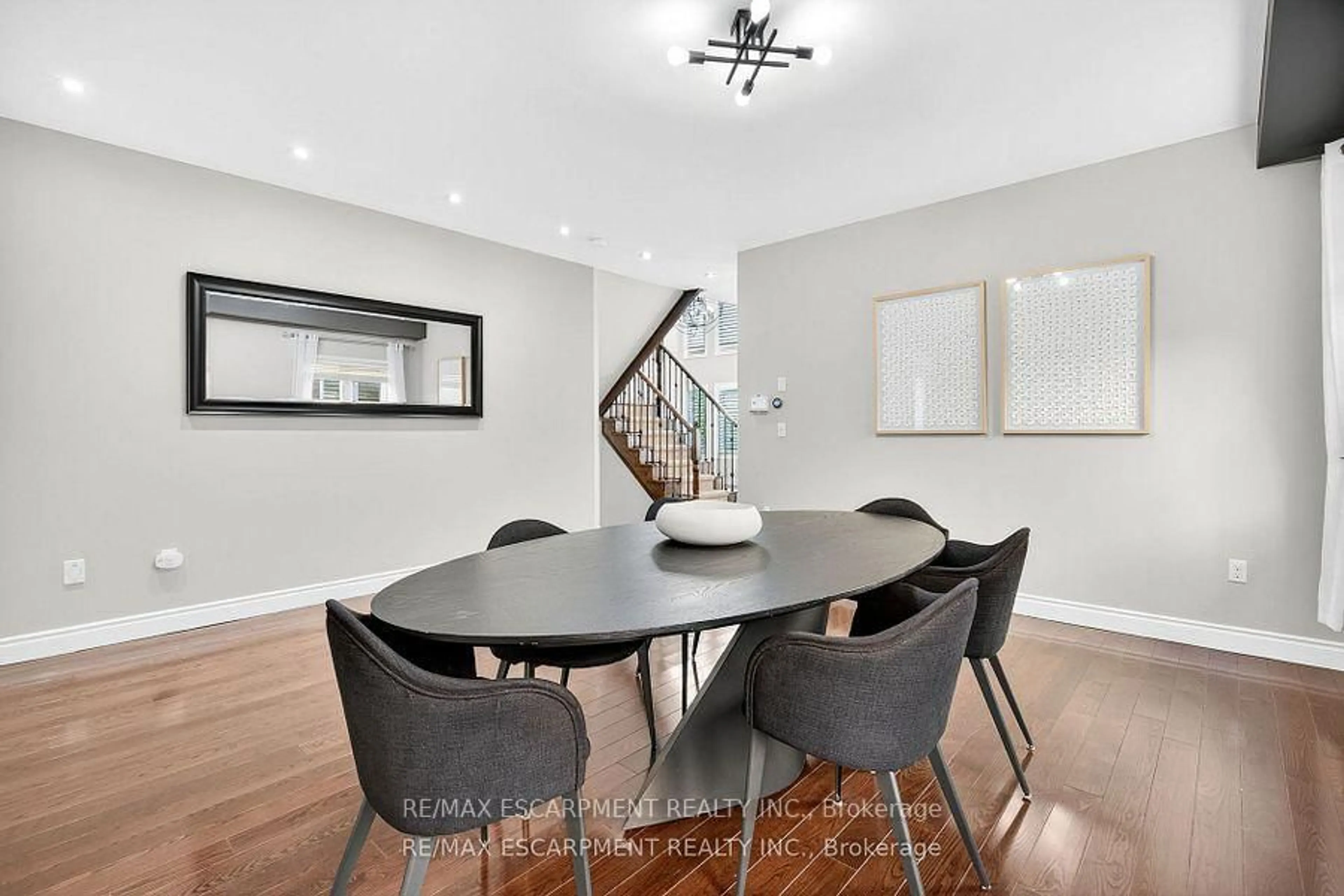 Dining room, unknown for 4223 Fuller Cres, Burlington Ontario L7M 0M4