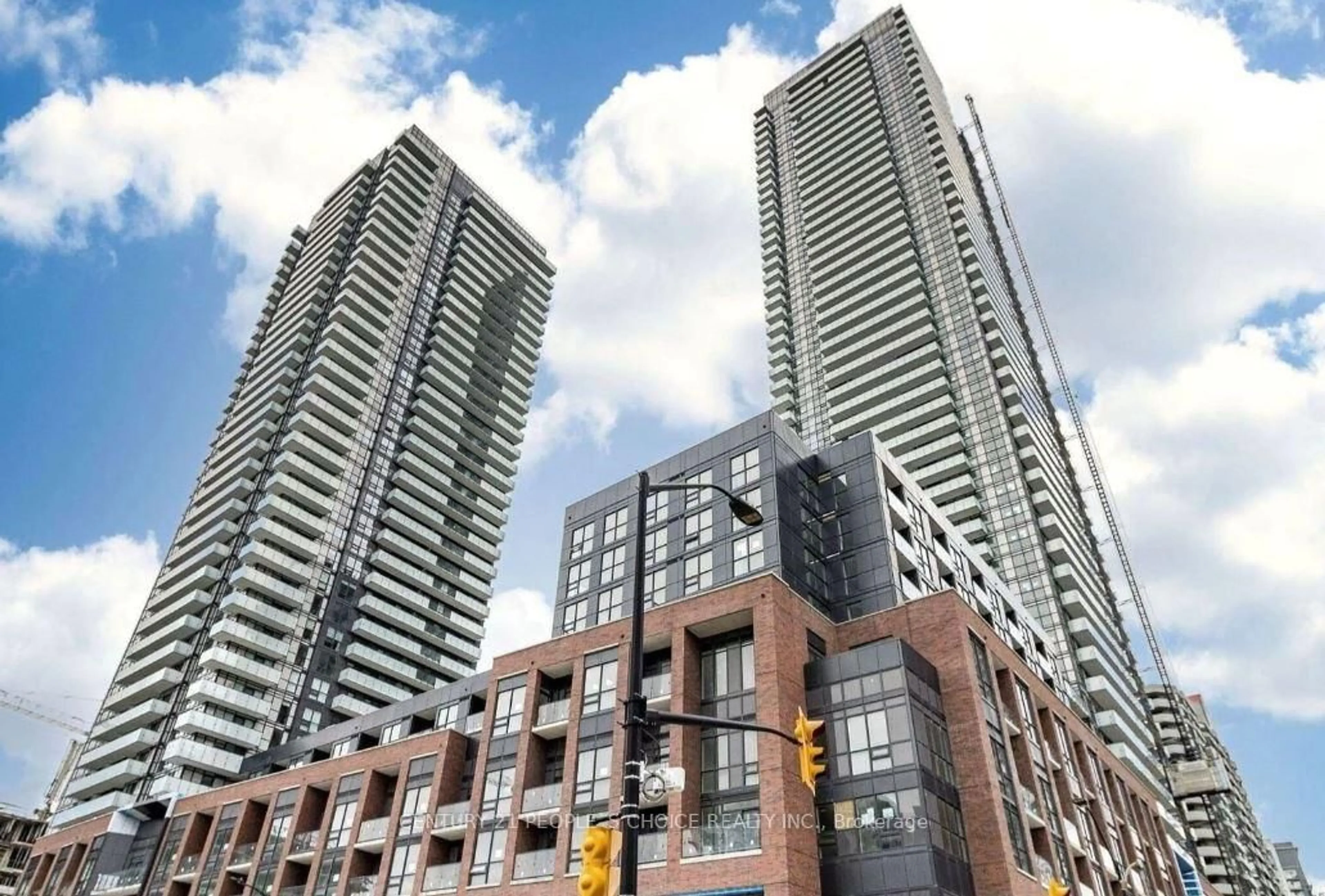 Patio, building for 4130 Parkside Village Dr #2506, Mississauga Ontario L5B 3M8