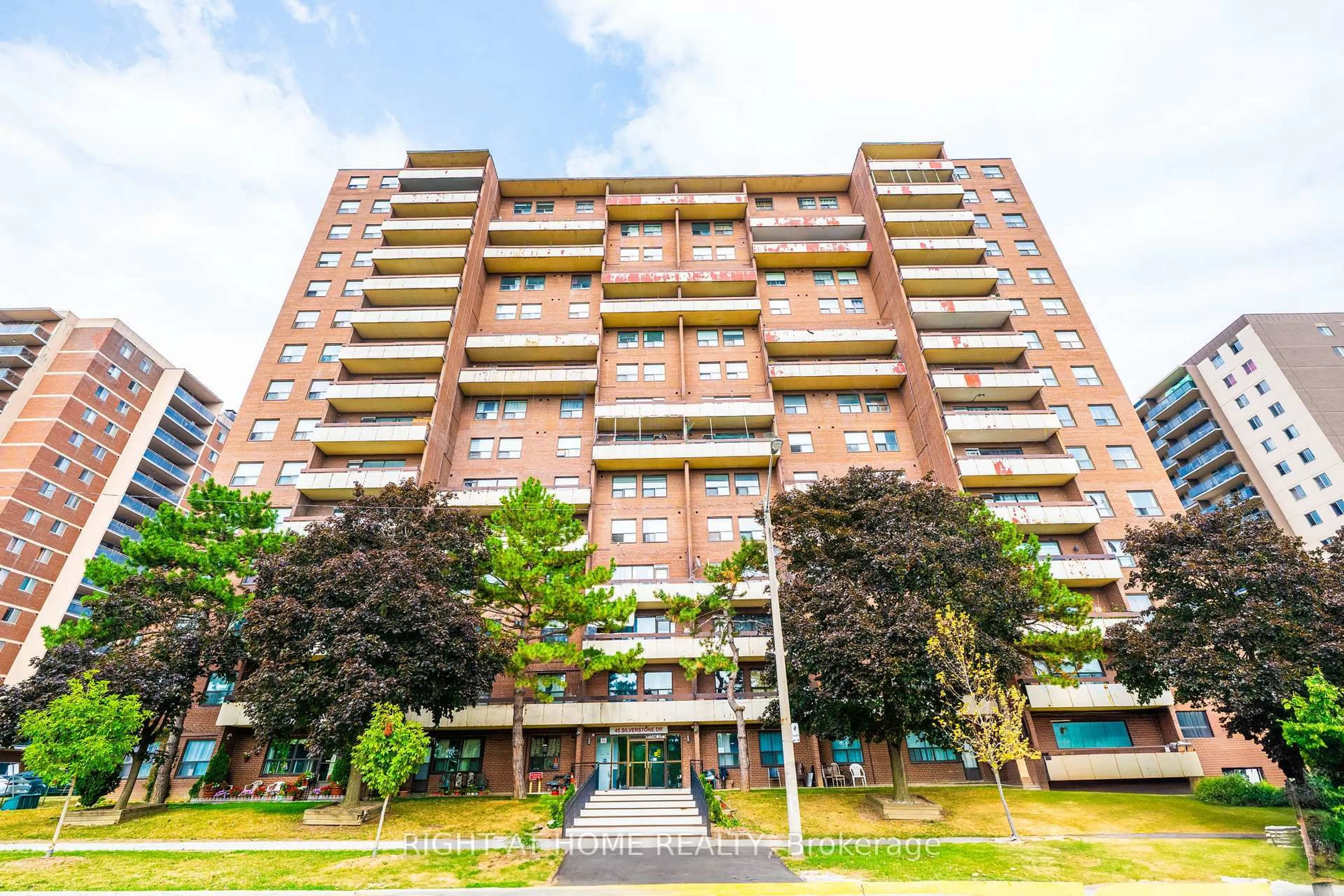 Unknown for 45 Silverstone Dr #909, Toronto Ontario M9V 4B1