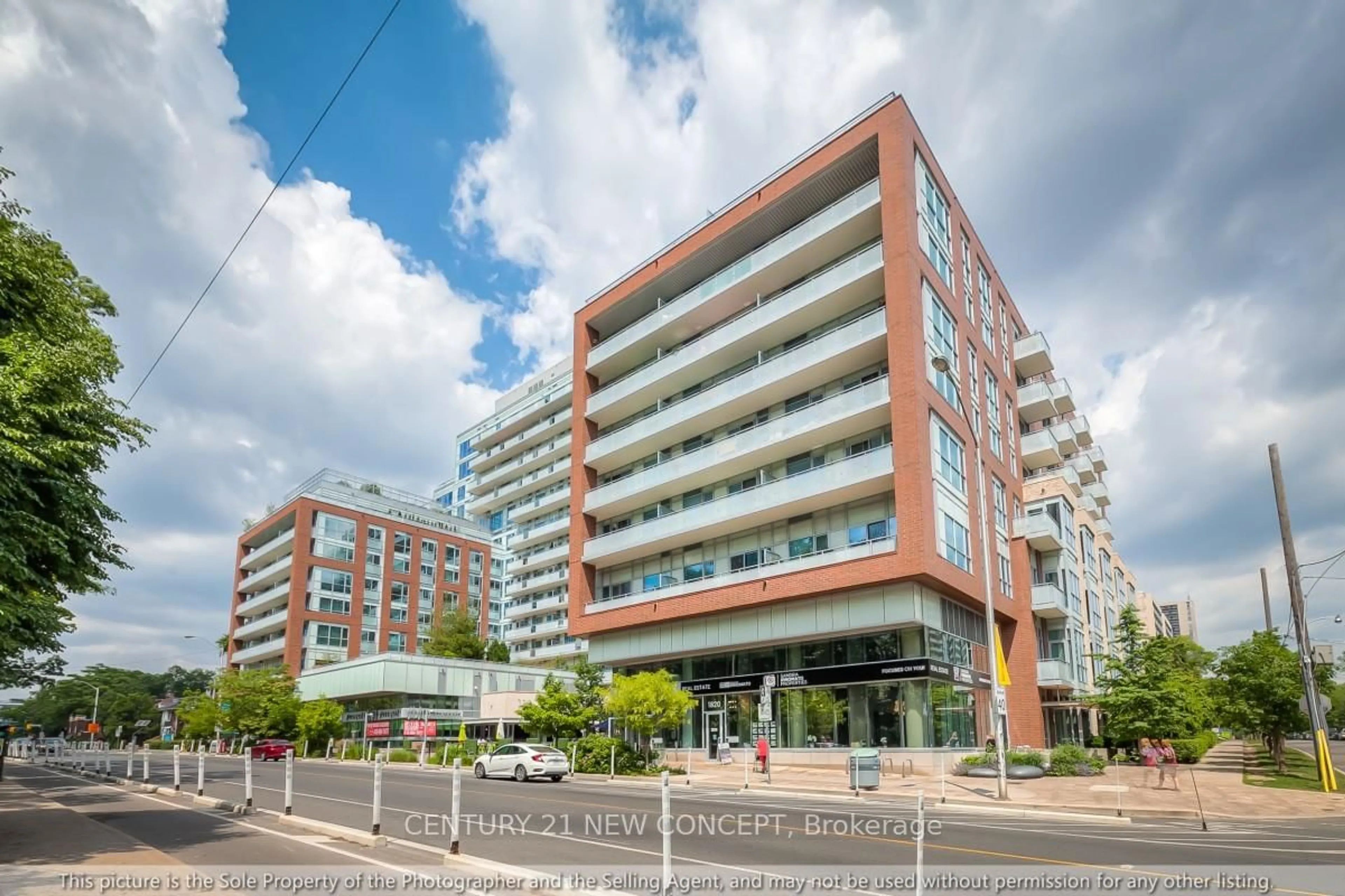 Unknown for 1830 Bloor St #724, Toronto Ontario M6P 0A2