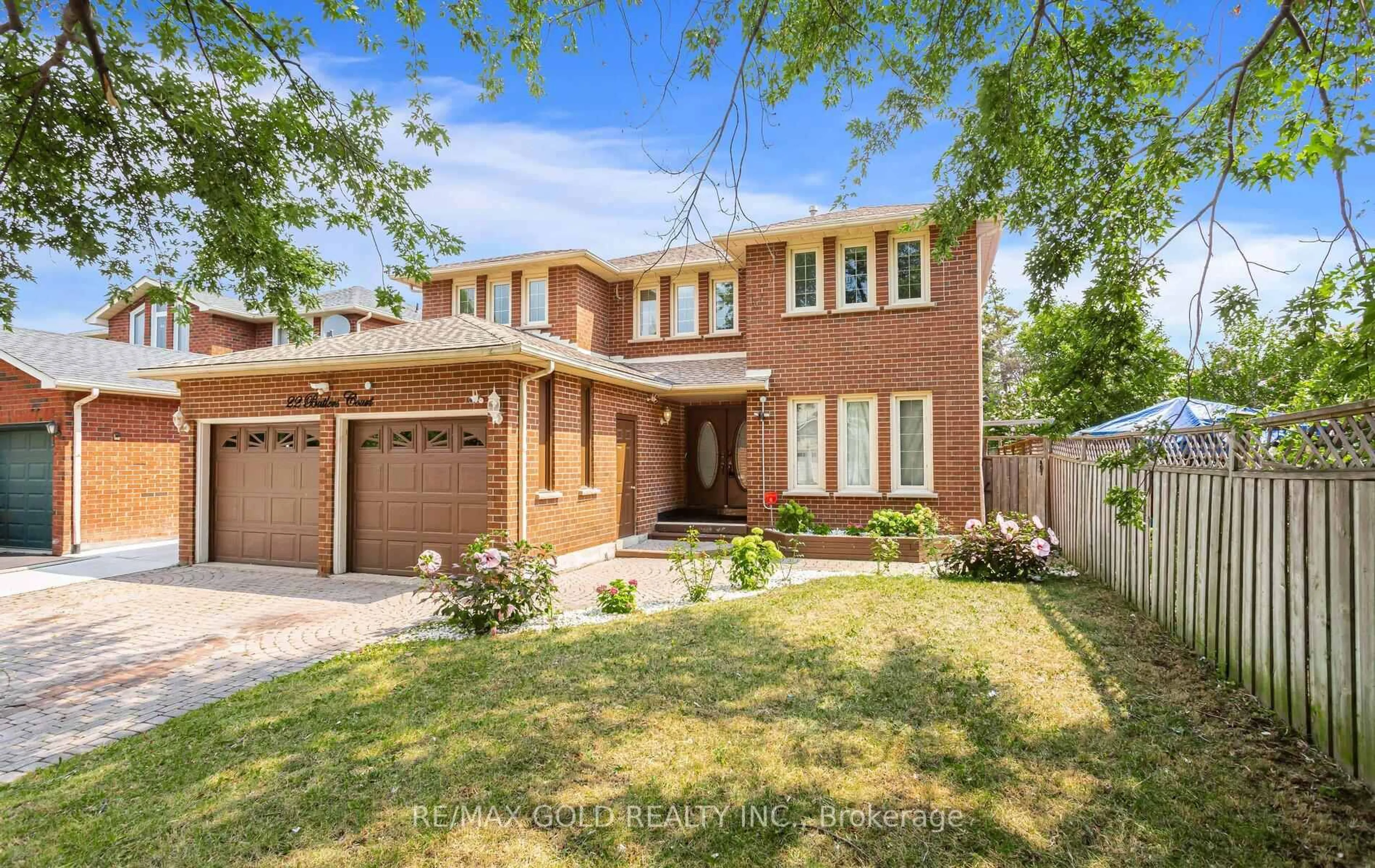 Home with brick exterior material, street for 22 Butlers Crt, Brampton Ontario L6Y 3T7