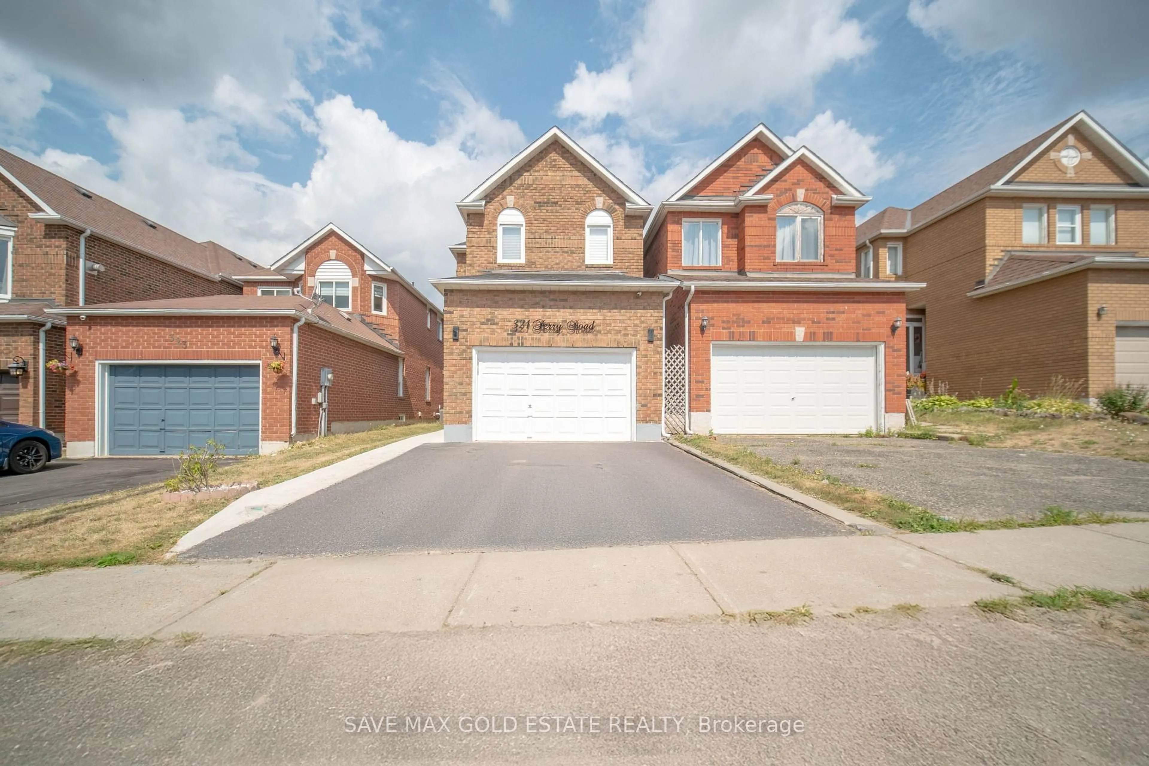 A pic from outside/outdoor area/front of a property/back of a property/a pic from drone, street for 321 Perry Rd, Orangeville Ontario L9W 4Y9