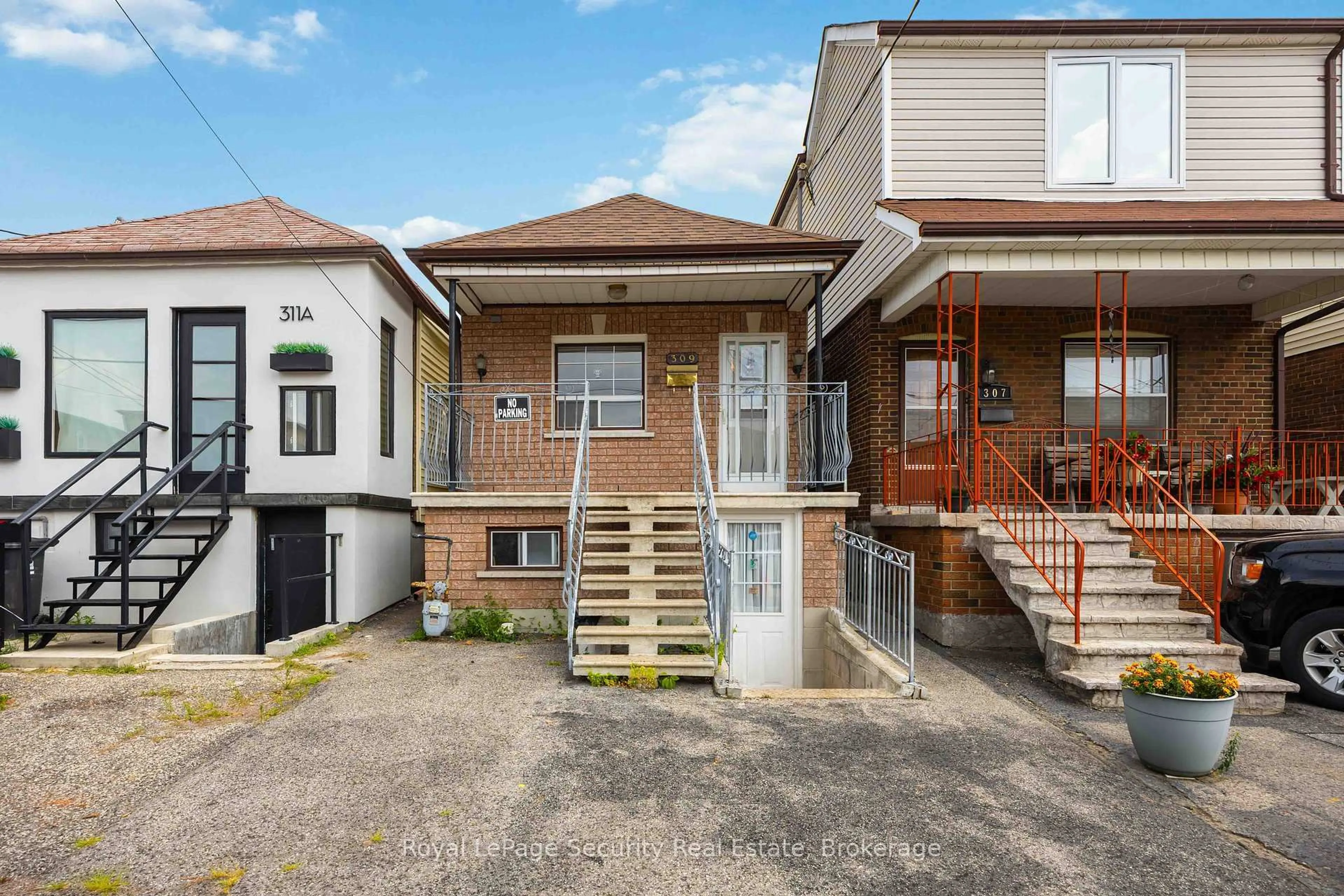 Home with brick exterior material, street for 309 Silverthorn Ave, Toronto Ontario M6N 3K5