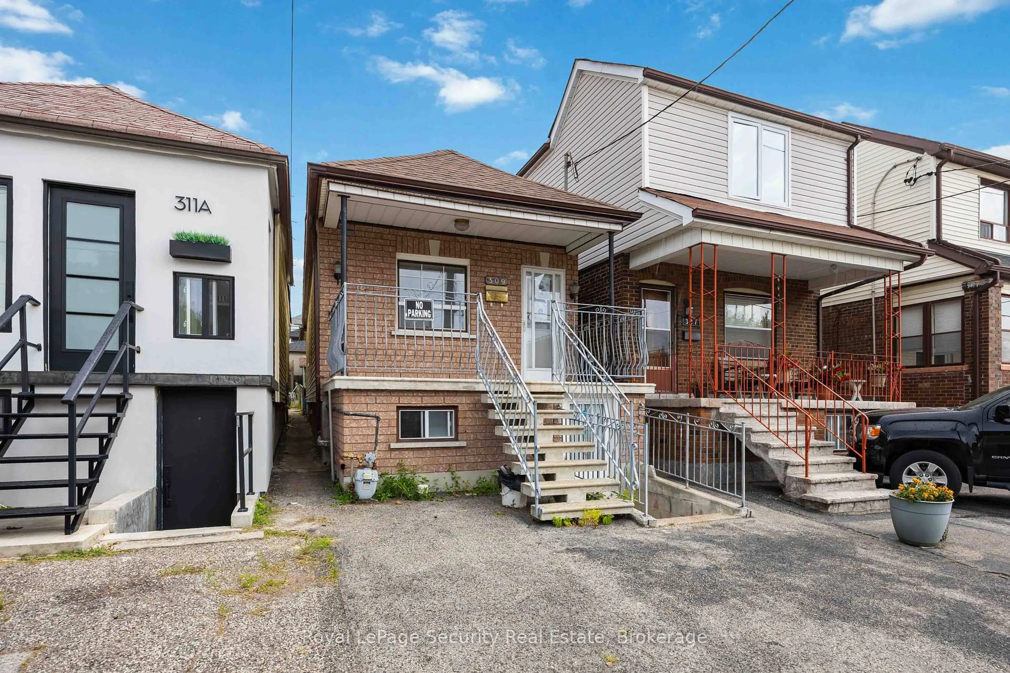 Unknown for 309 Silverthorn Ave, Toronto Ontario M6N 3K5