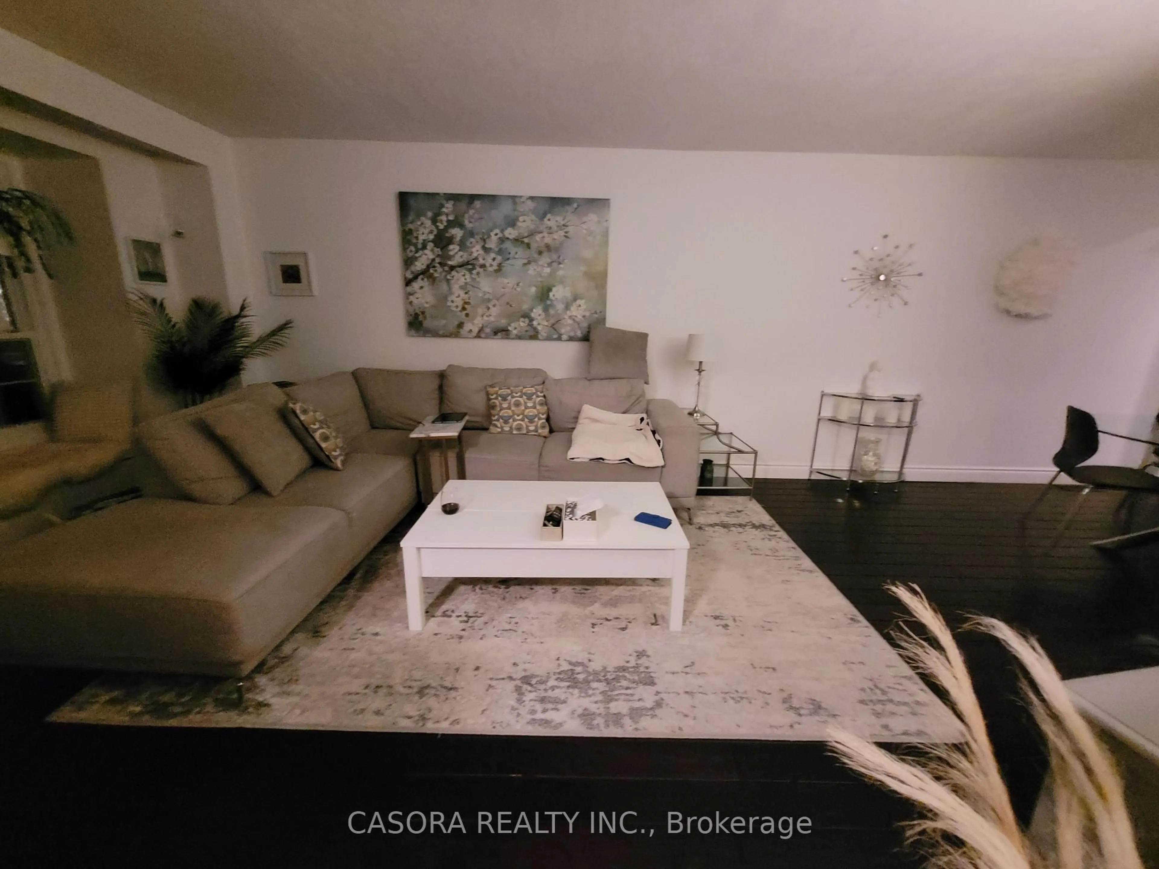 A pic of a room for 3049 Glencrest Rd #27, Burlington Ontario L7N 3K1