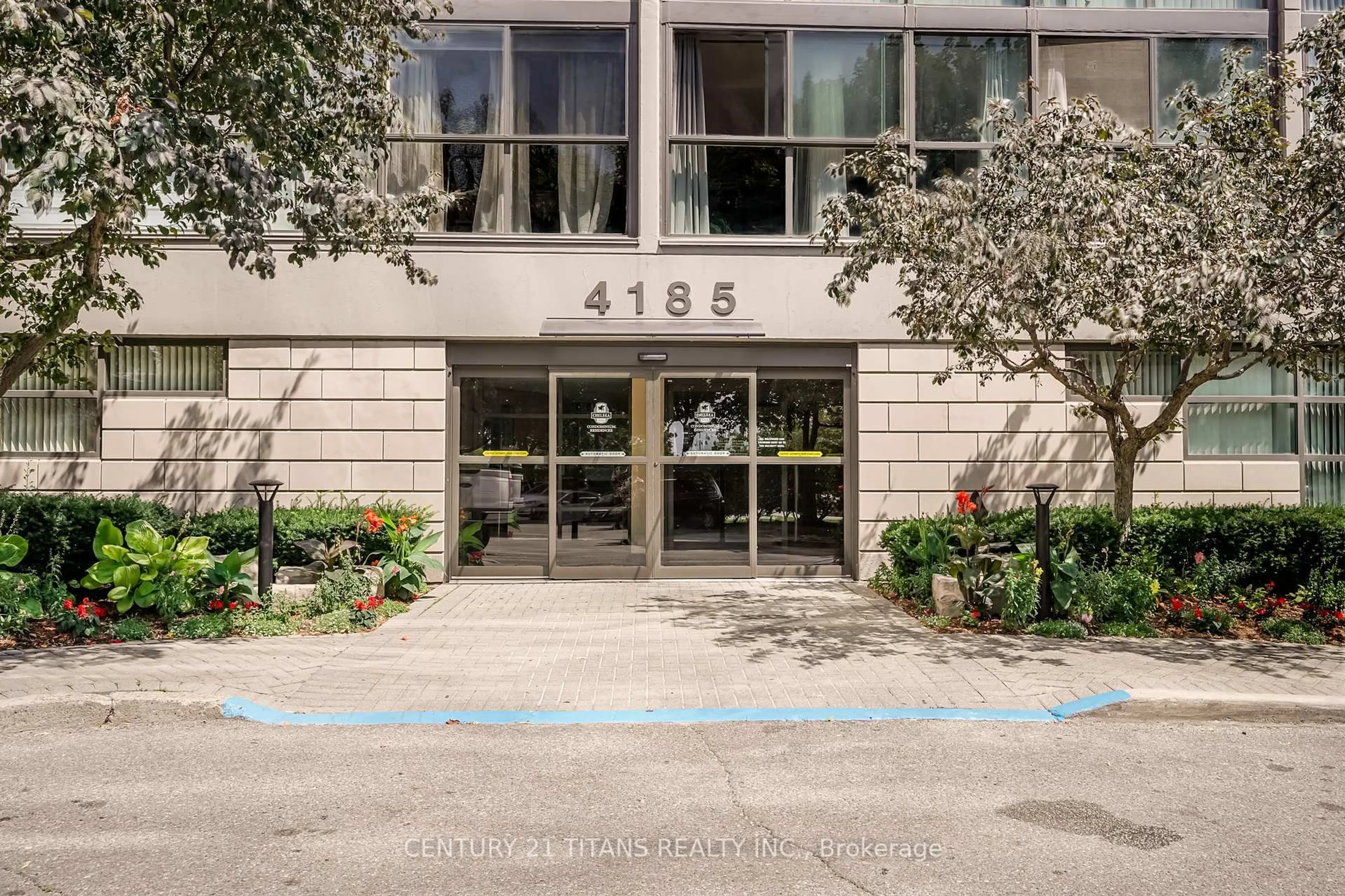 Indoor foyer for 4185 Shipp Dr #419, Mississauga Ontario L4Z 2Y8