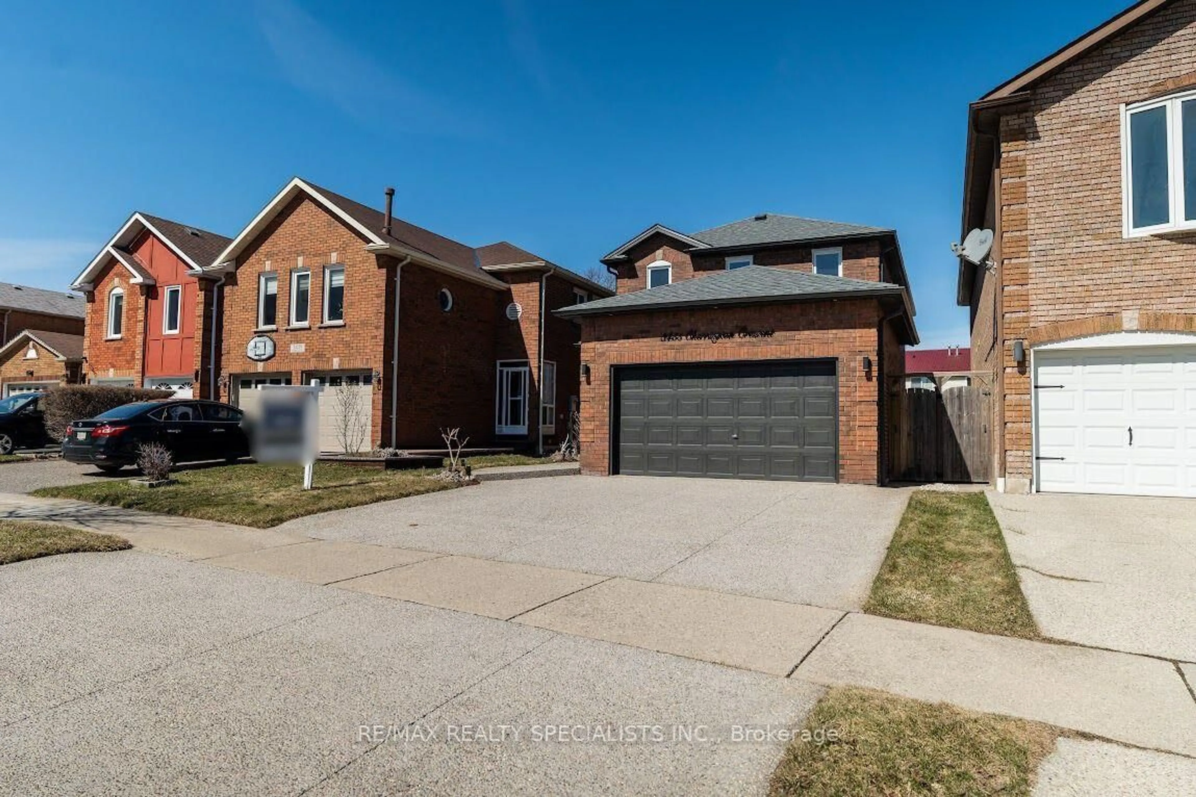 Home with brick exterior material, street for 3455 Cherrington Cres, Mississauga Ontario L5L 5B9