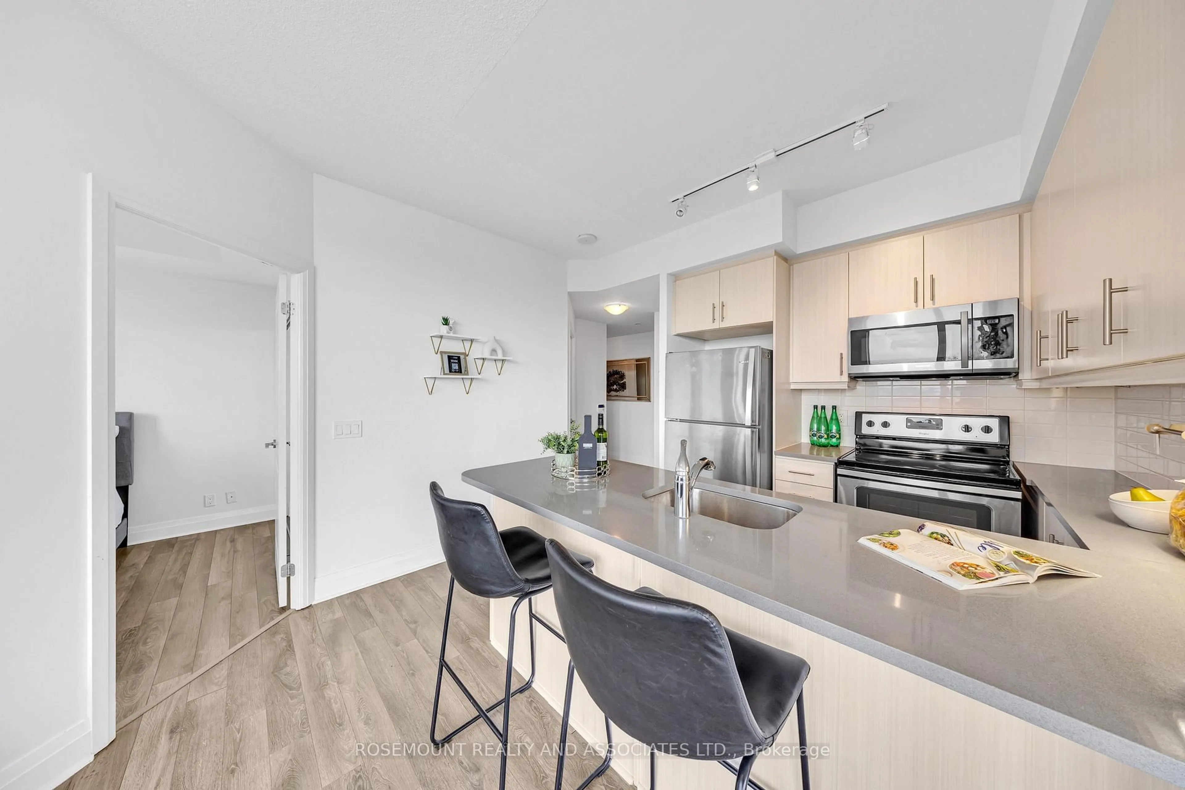 Open concept kitchen, unknown for 15 ZORRA St #1909, Toronto Ontario M8Z 0C1