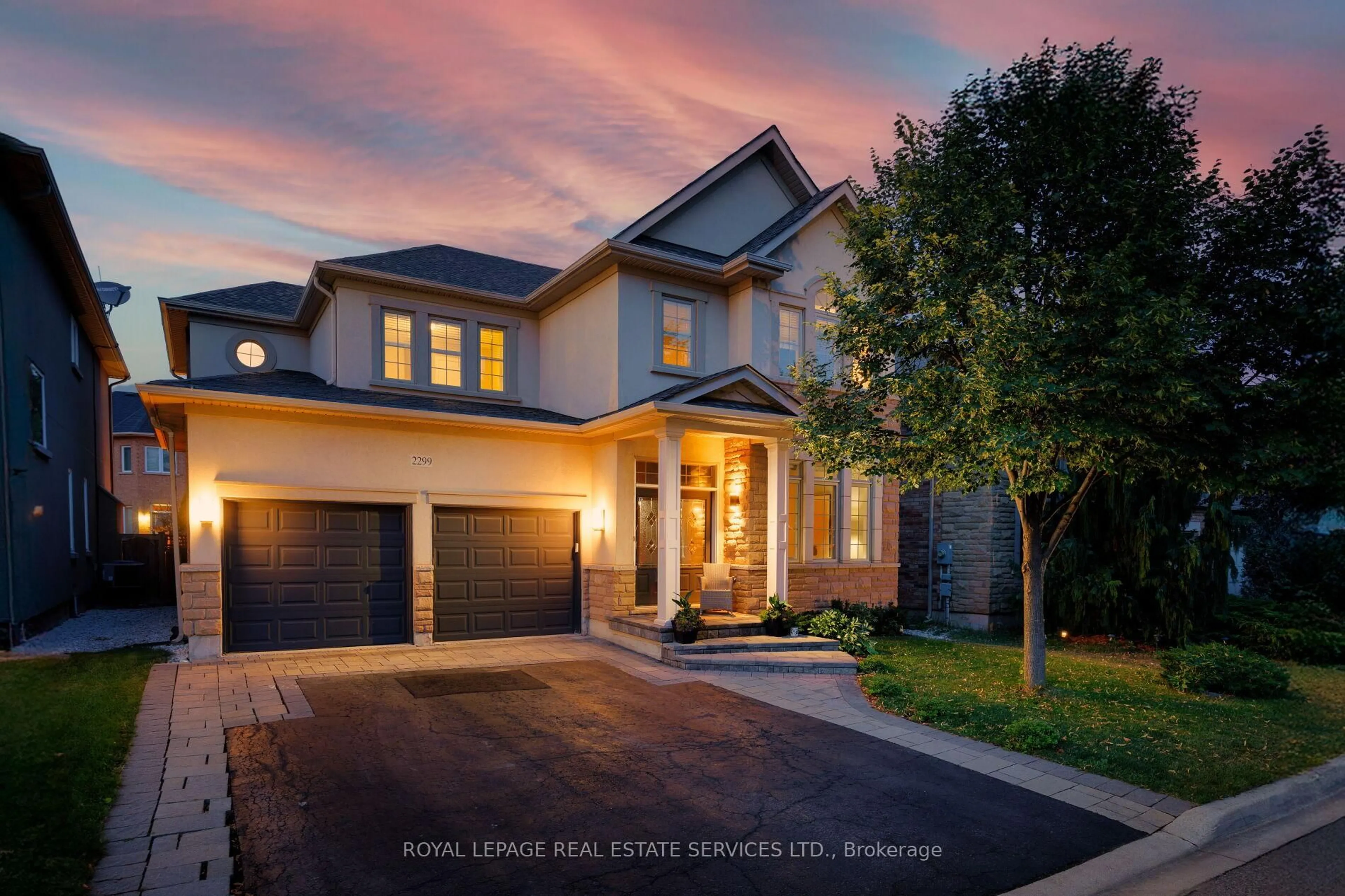 Home with brick exterior material, street for 2299 Millstone Dr, Oakville Ontario L6M 0H1