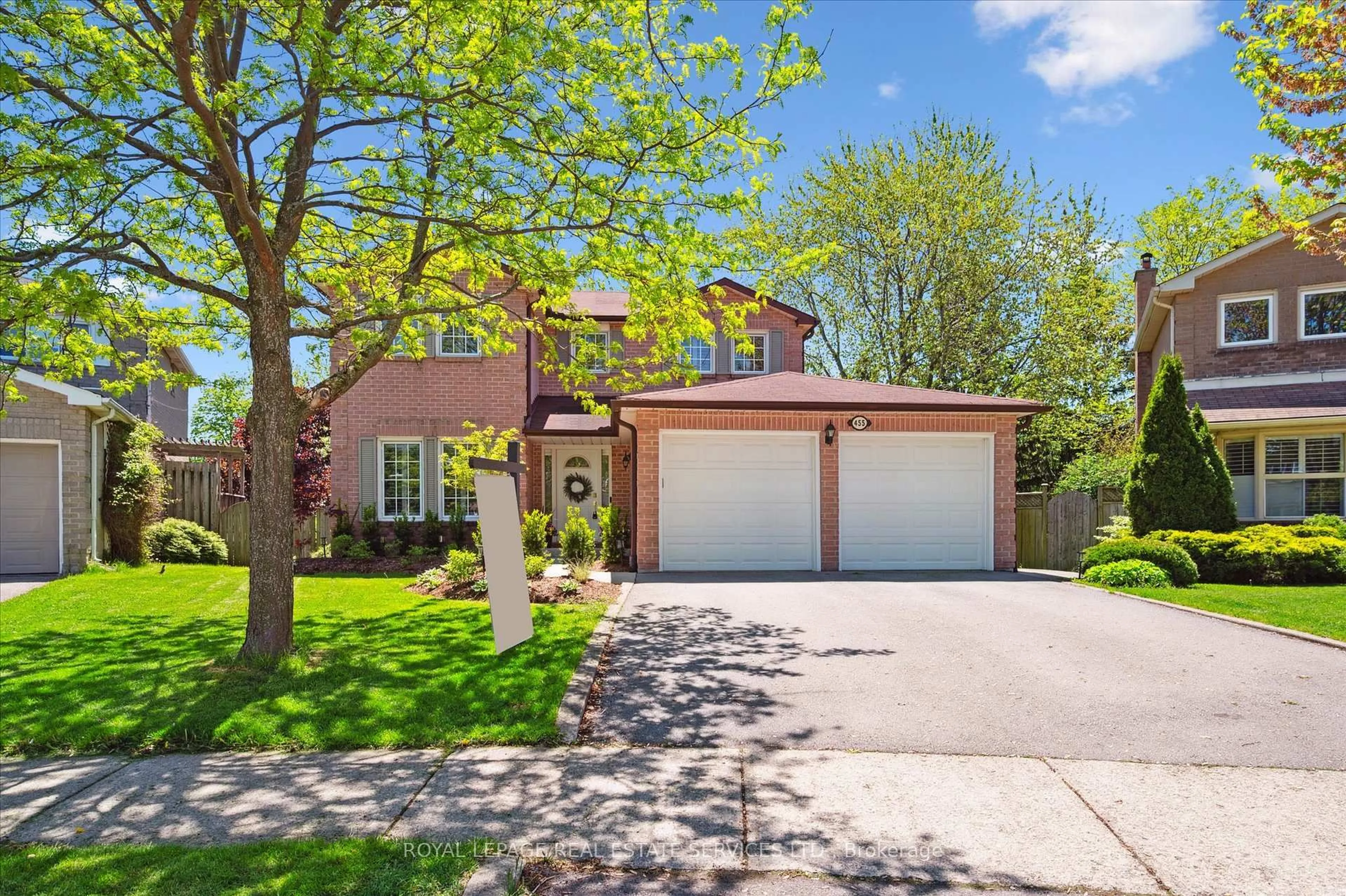 Unknown for 455 Parklane Rd, Oakville Ontario L6H 4J9