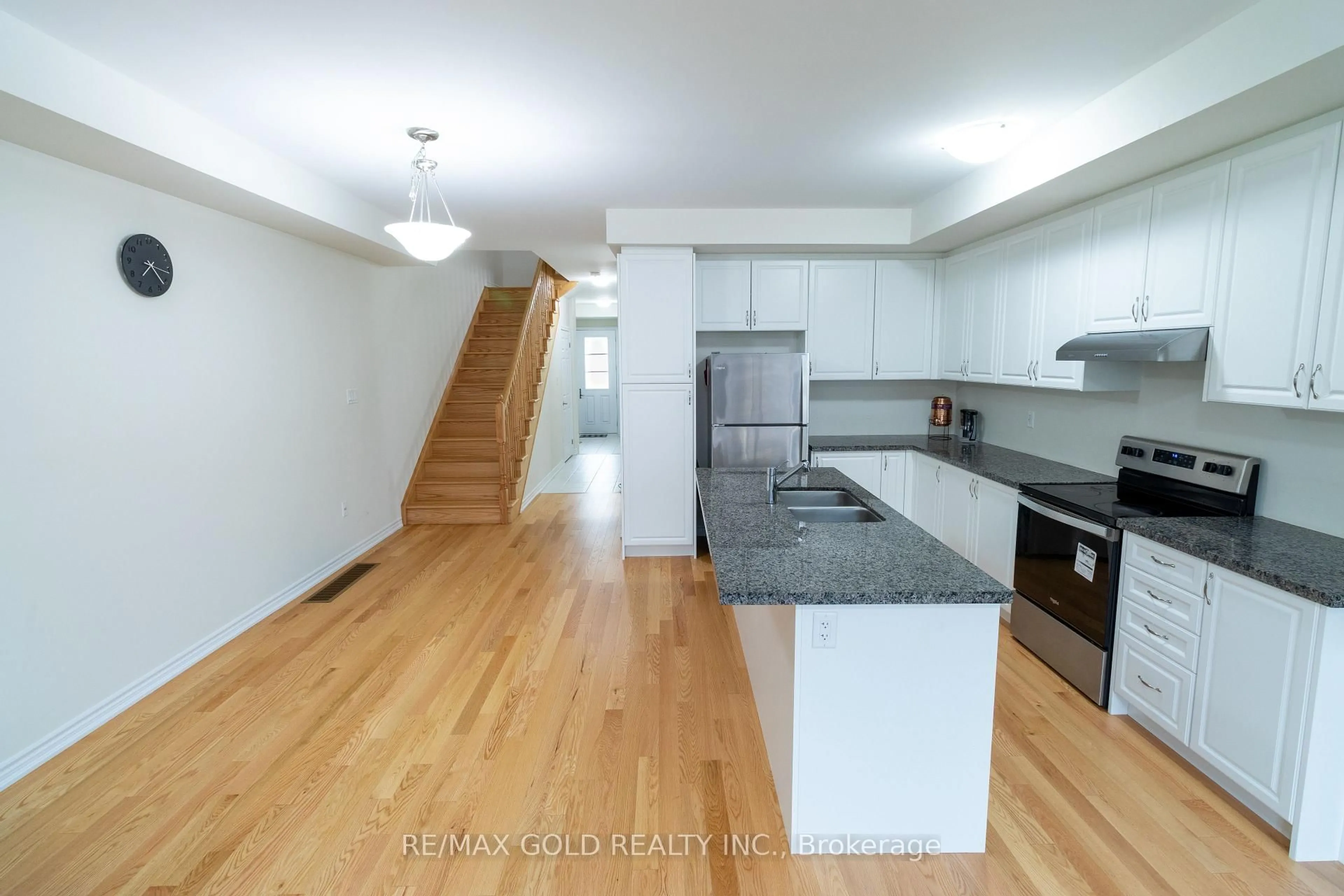 Open concept kitchen, unknown for 1384 National Common, Burlington Ontario L7P 0V6