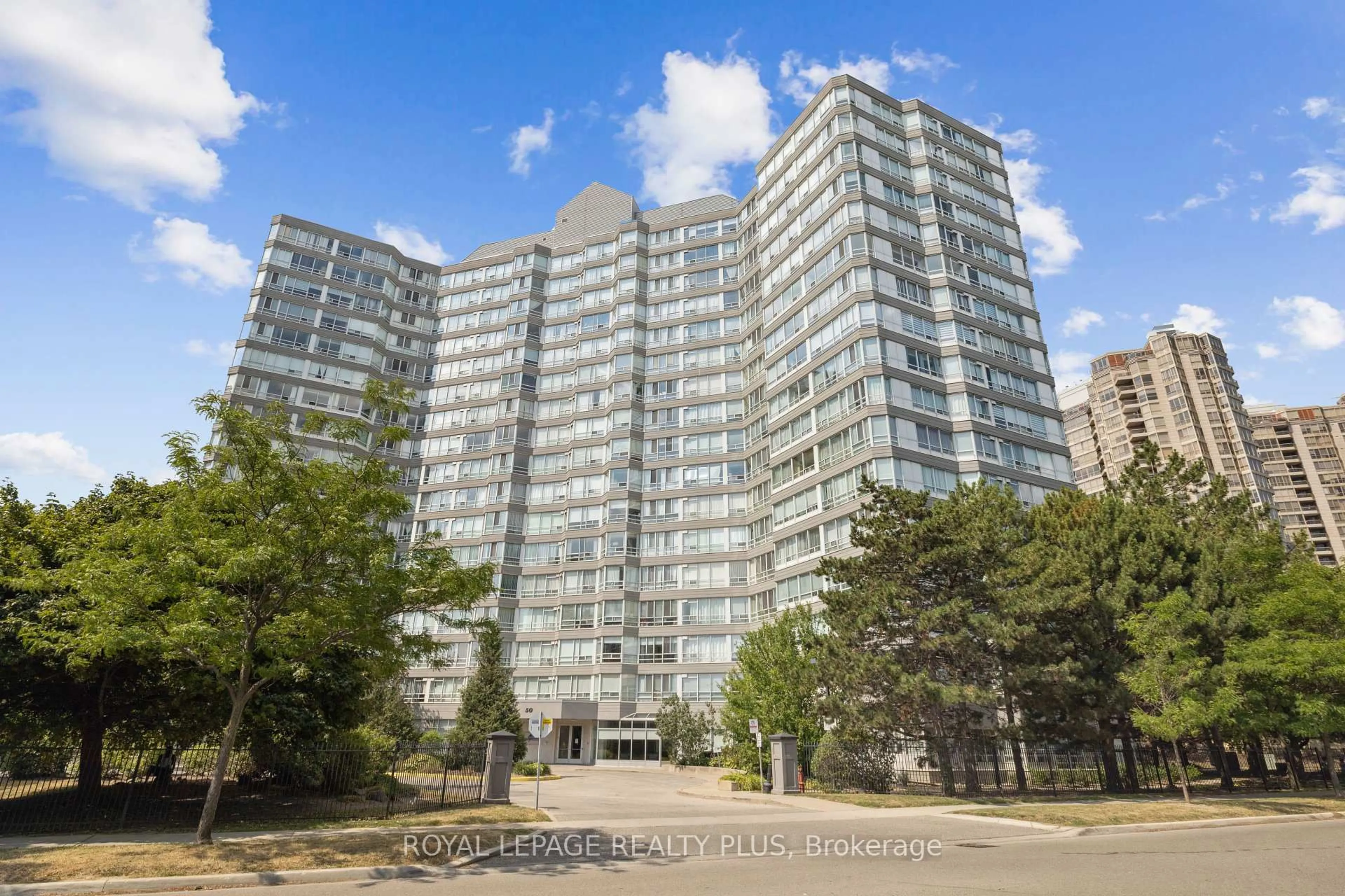 Unknown for 50 Kingsbridge Garden Circ #712, Mississauga Ontario L5R 1Y2