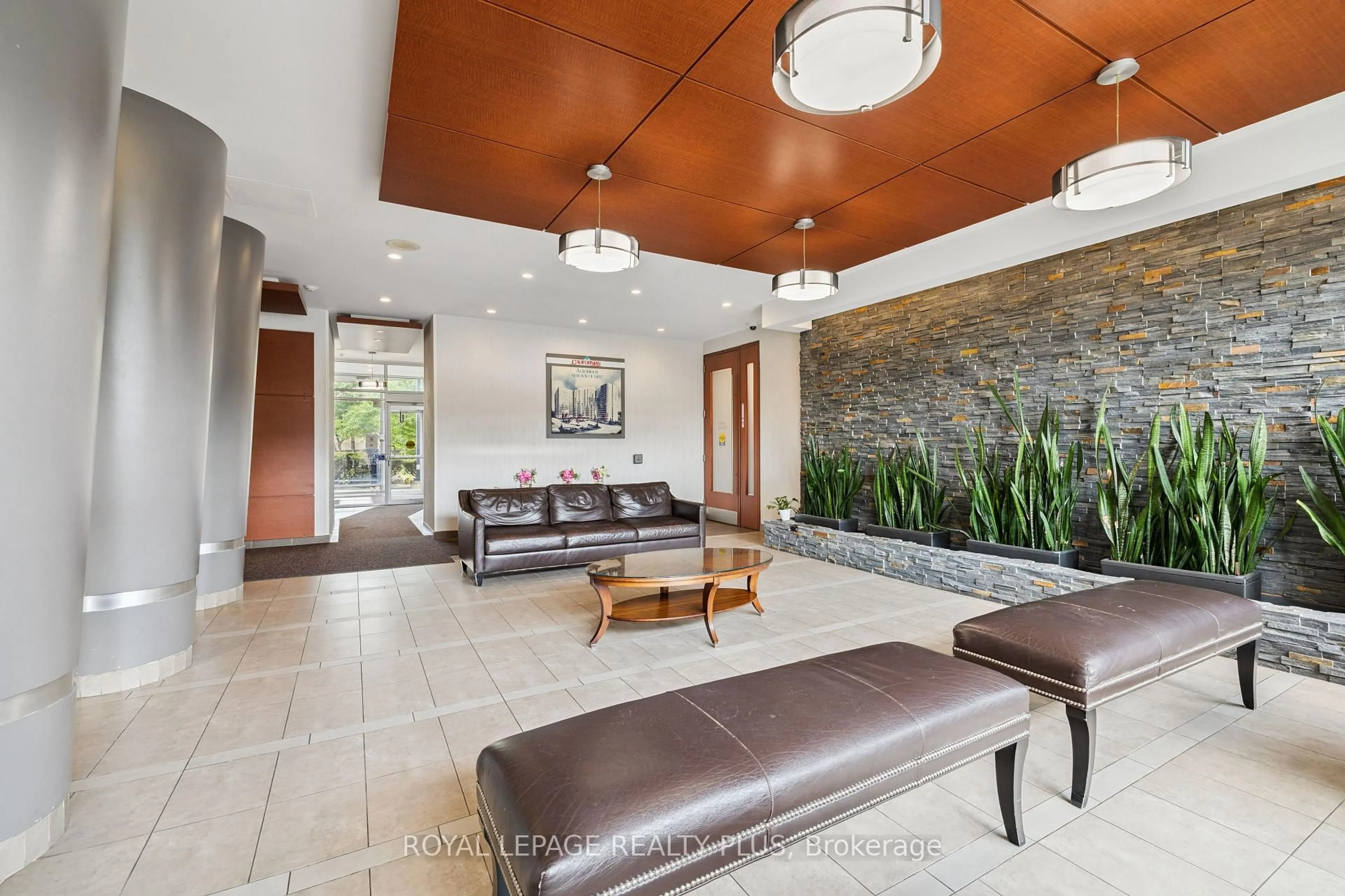 Lobby for 50 Kingsbridge Garden Circ #712, Mississauga Ontario L5R 1Y2