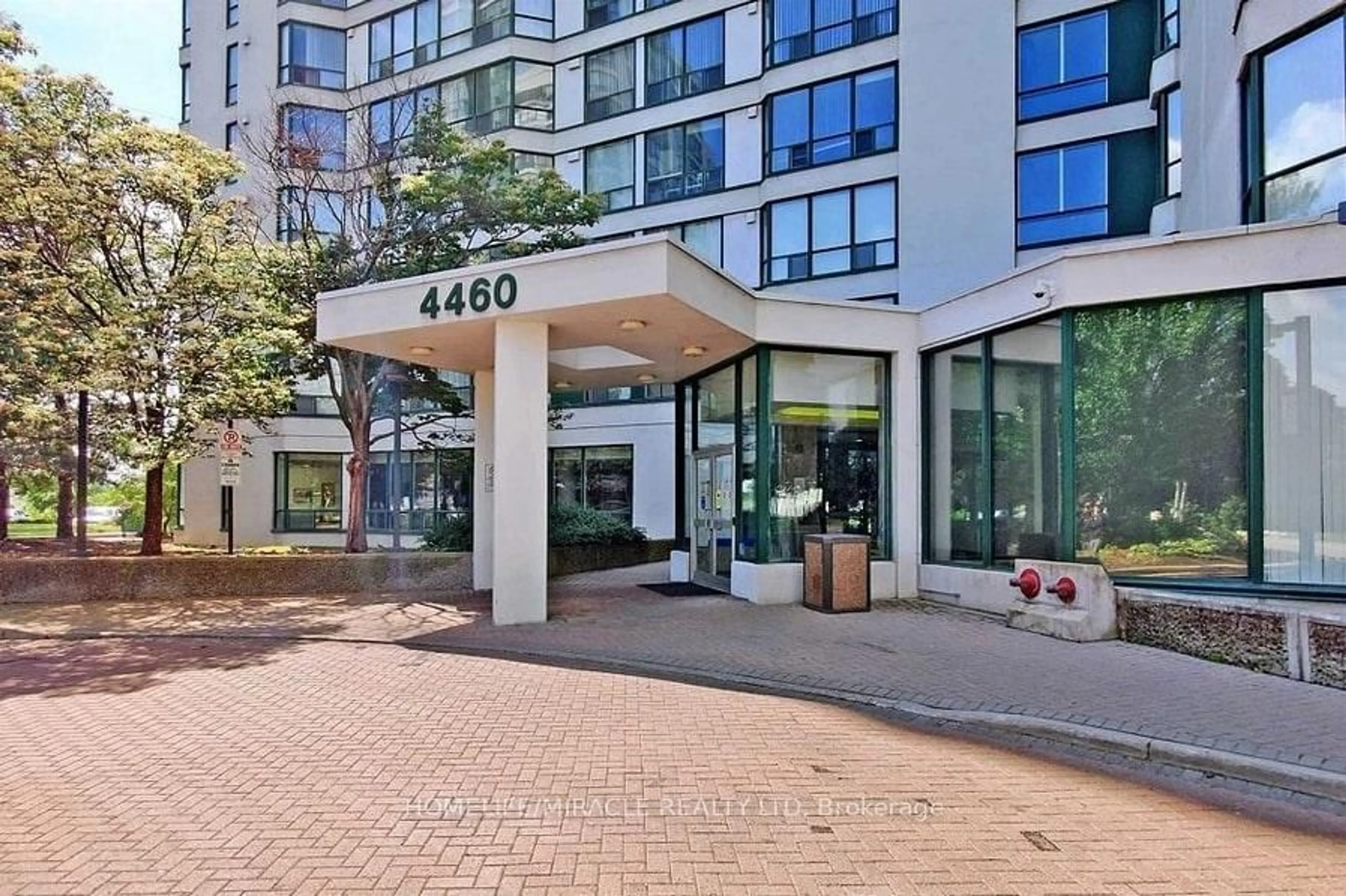 Indoor foyer for 4460 Tucana Cres #1805, Mississauga Ontario L6S 3H8