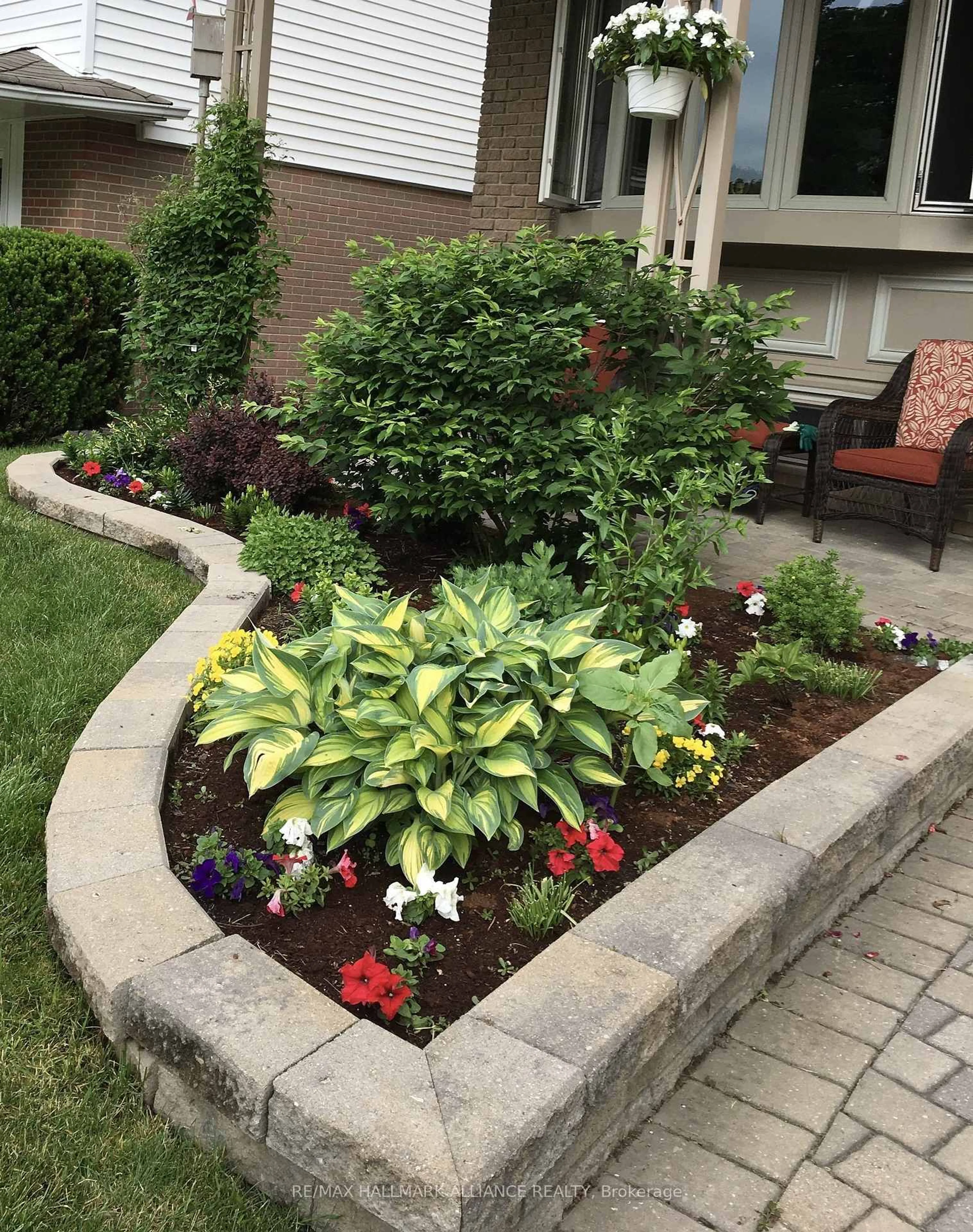 Patio, street for 26 Lockton Cres, Brampton Ontario L6W 1C3