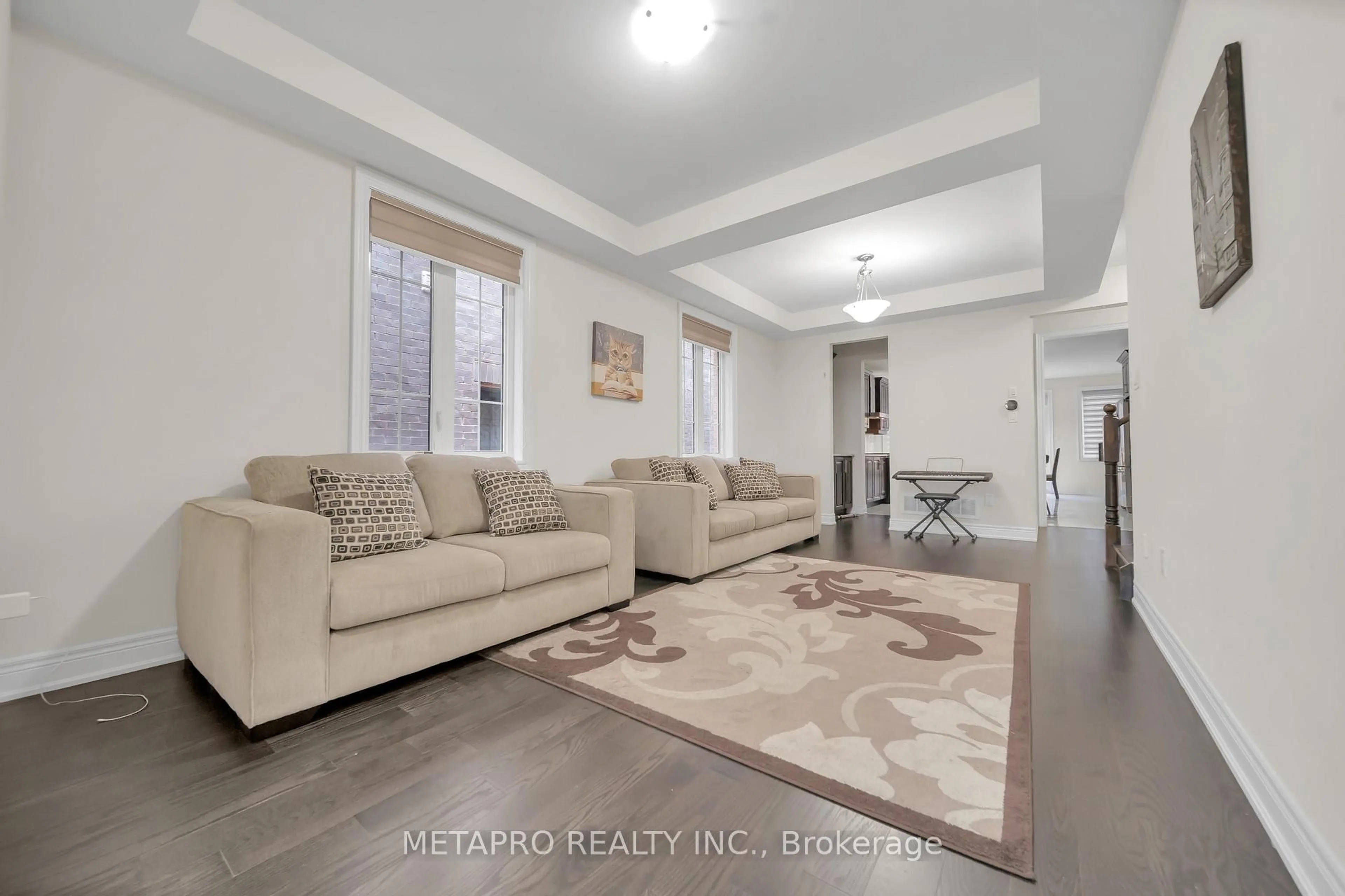 Living room with furniture, unknown for 5 Blue Silo Way, Brampton Ontario L6X 5P5