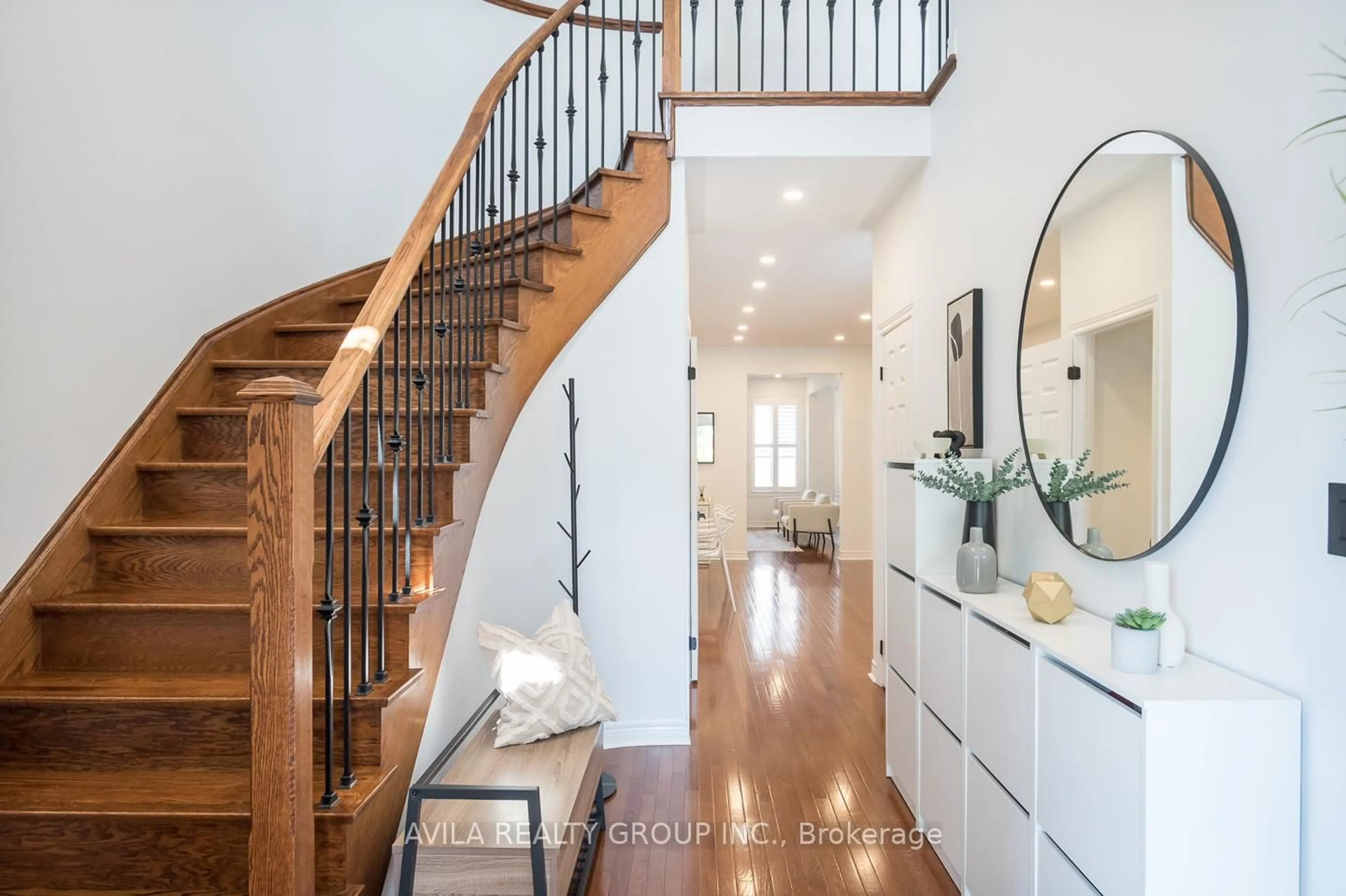 Unknown for 319 Bessborough Dr, Milton Ontario L9T 8P5