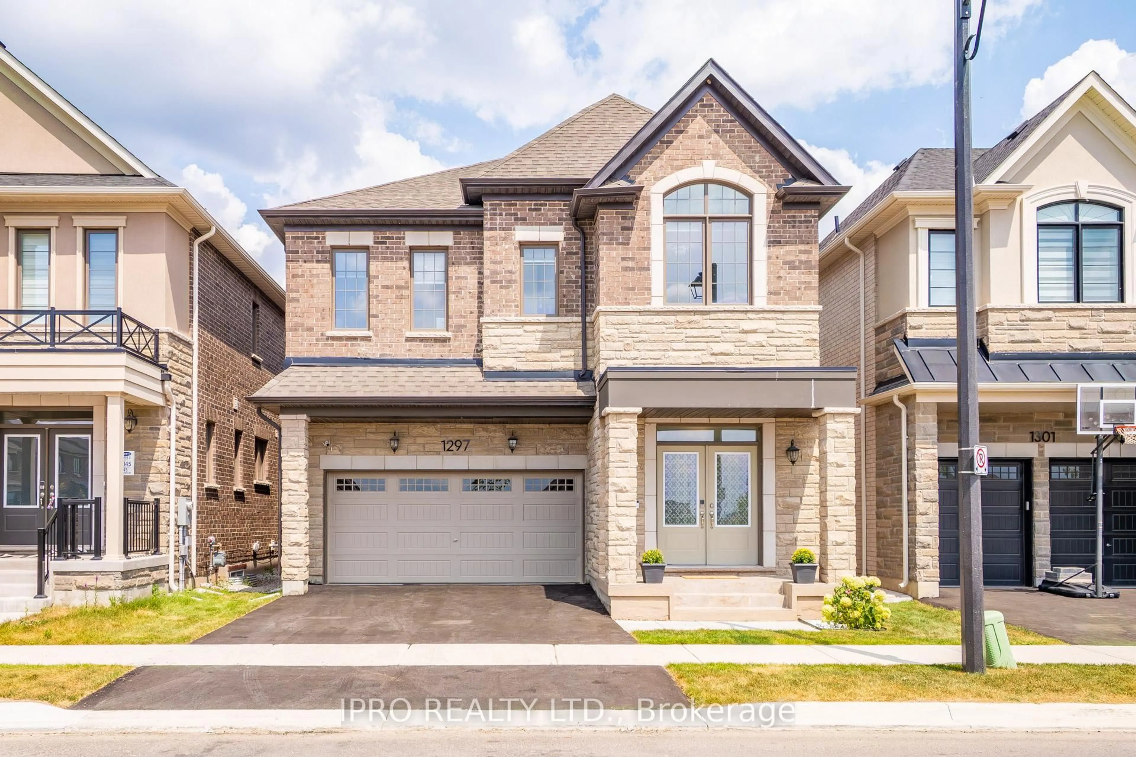 Home with brick exterior material, street for 1297 Manitou Way, Milton Ontario L9E 2A7