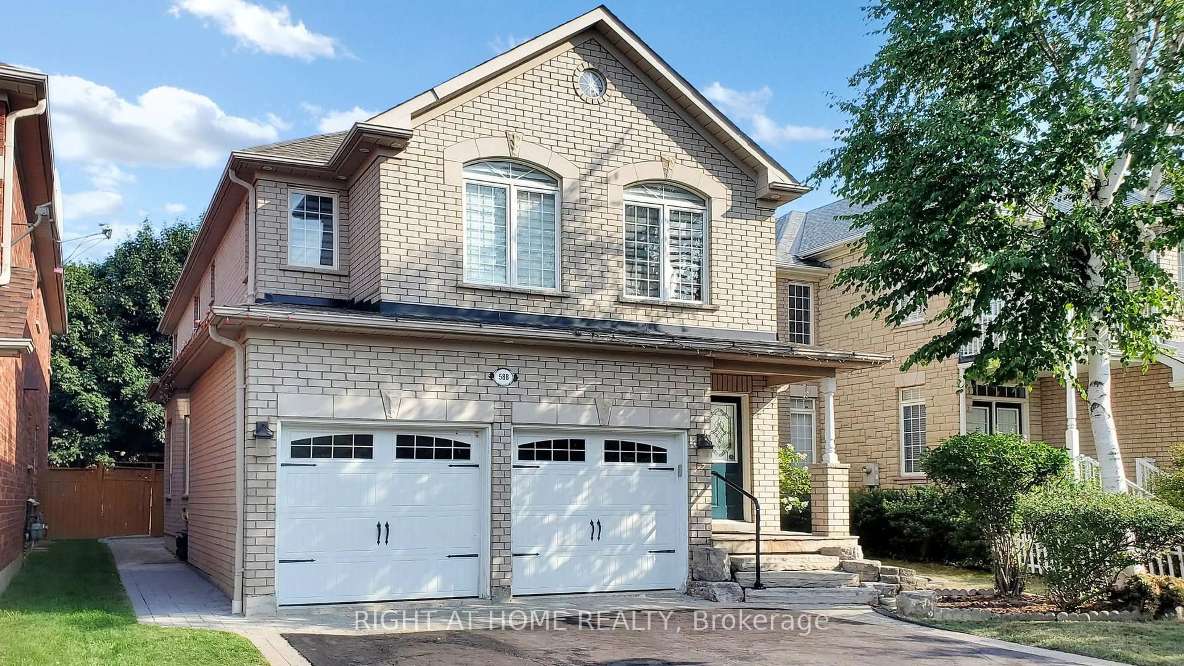 Home with brick exterior material, street for 588 Warhol Way, Mississauga Ontario L5W 1M1