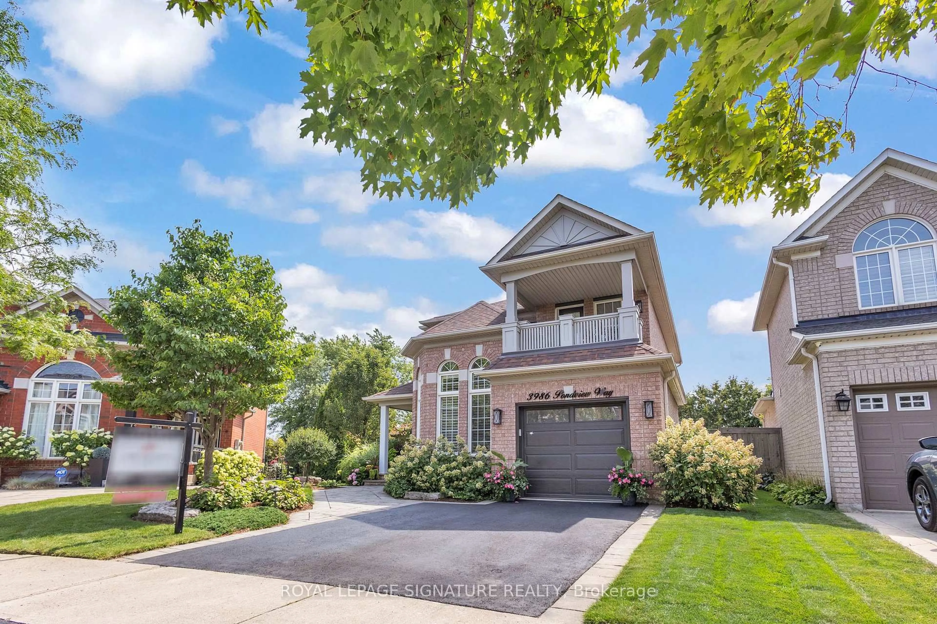 Home with brick exterior material, street for 3986 Pondview Way, Mississauga Ontario L5N 8J8