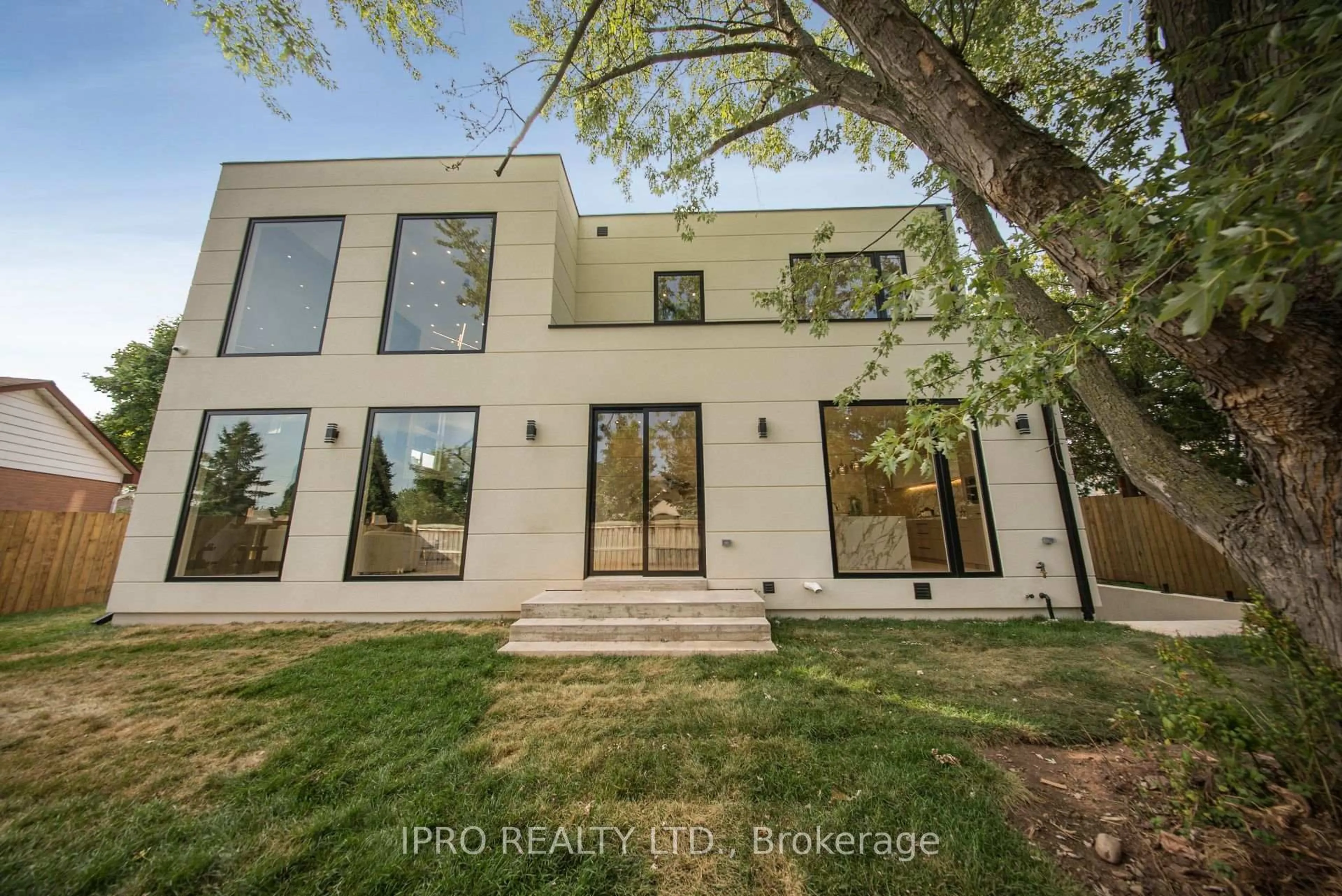 Home with brick exterior material, building for 1374 Tansley Dr, Oakville Ontario L6L 2N4