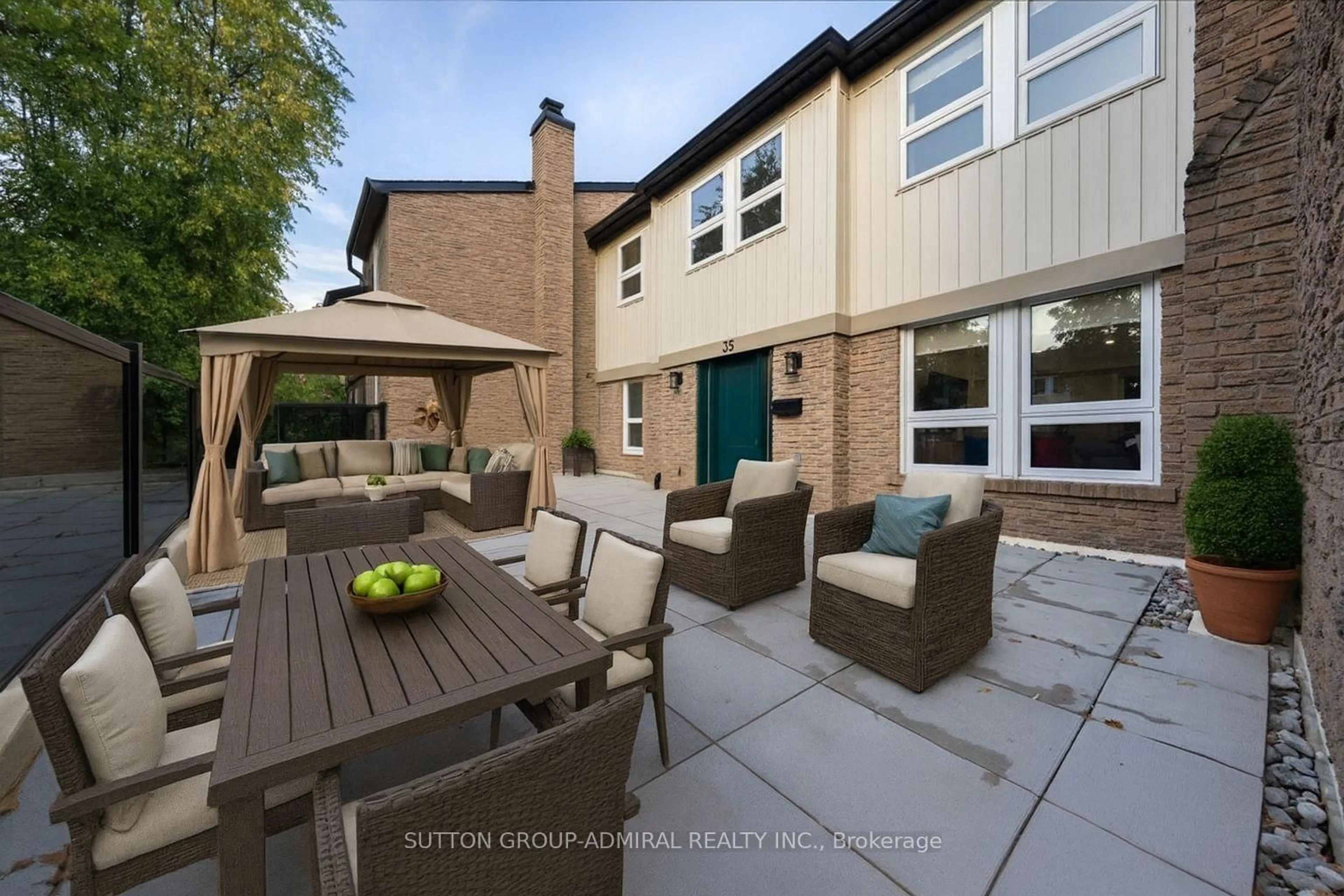 Patio, street for 7080 Copenhagen Rd ##35, Mississauga Ontario L5N 2C9