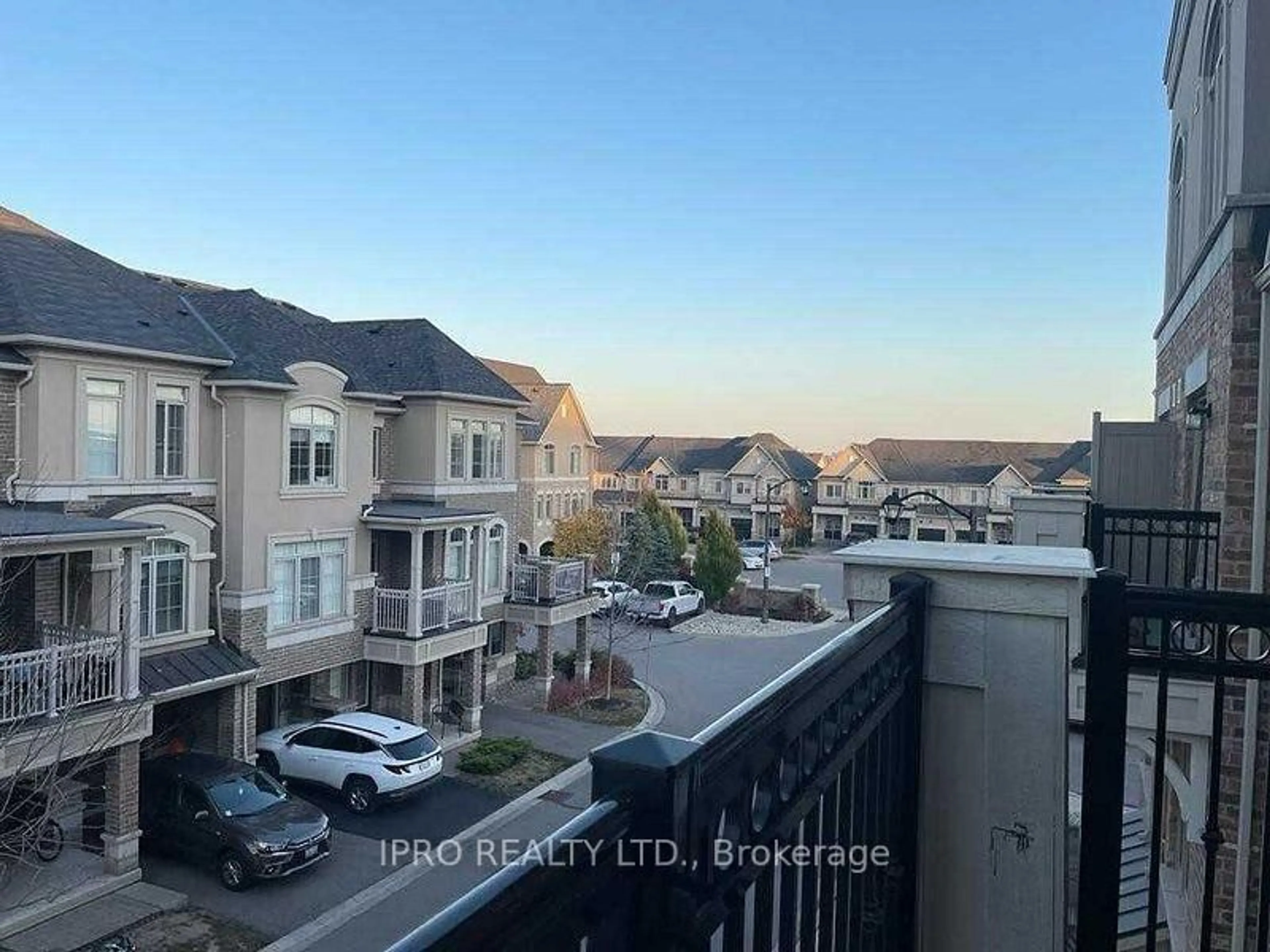 A pic from outside/outdoor area/front of a property/back of a property/a pic from drone, city buildings view from balcony for 2441 Greenwich Dr #120, Oakville Ontario L6M 0S4