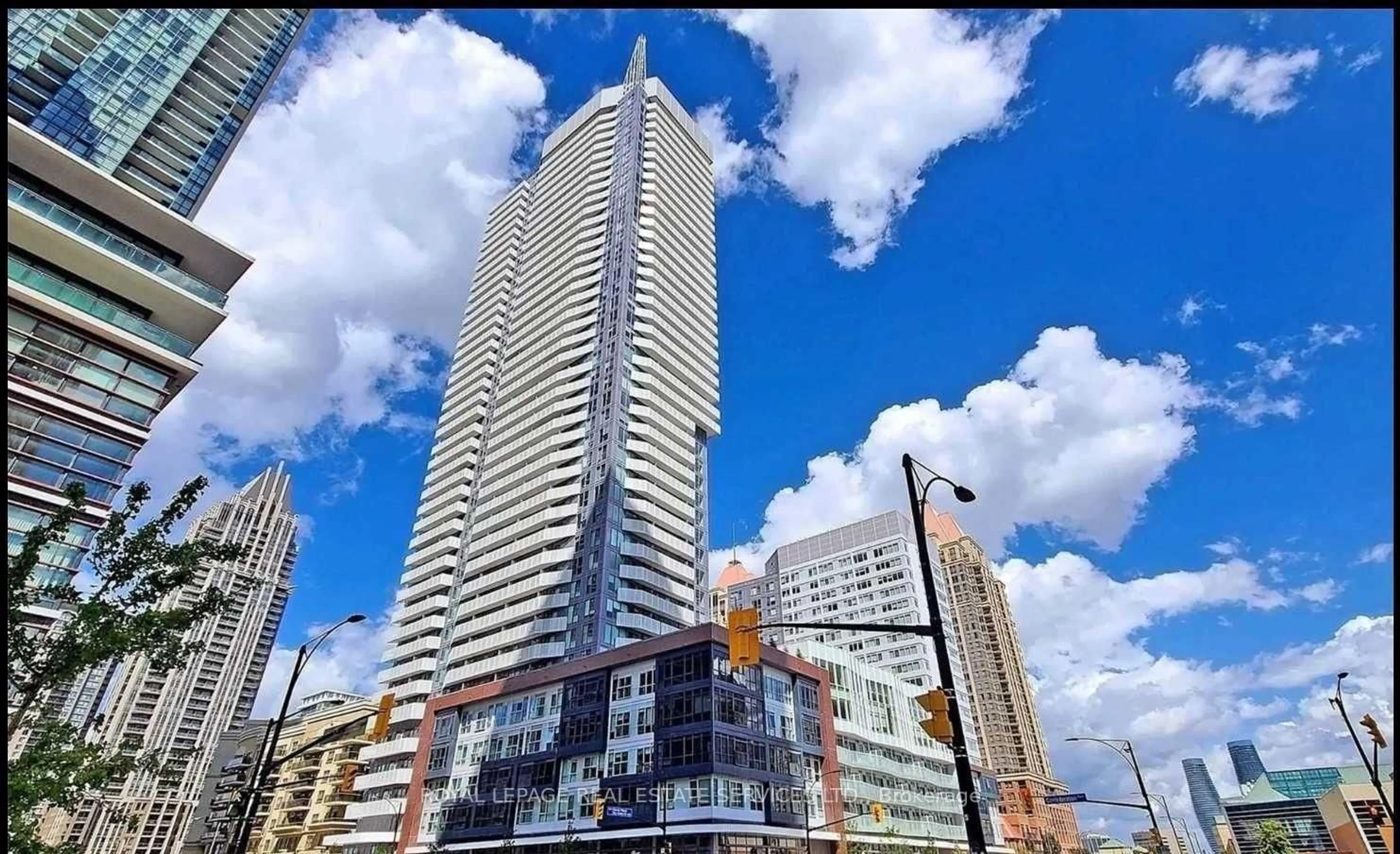 Unknown for 4065 Confederation Pkwy #1612, Mississauga Ontario L5B 0L4