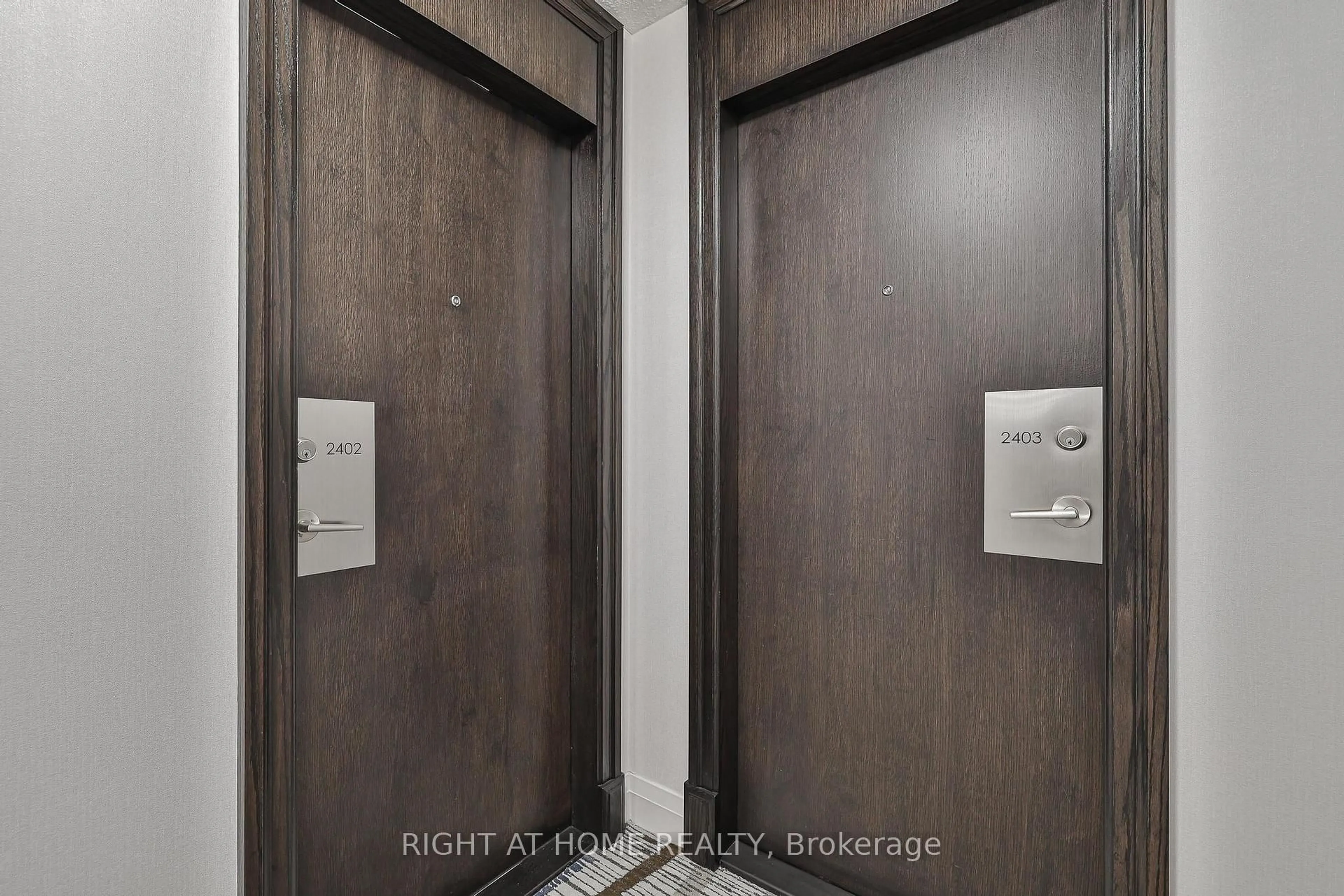 Indoor entryway for 3 Michael Power Pl #2402, Toronto Ontario M9A 0A2